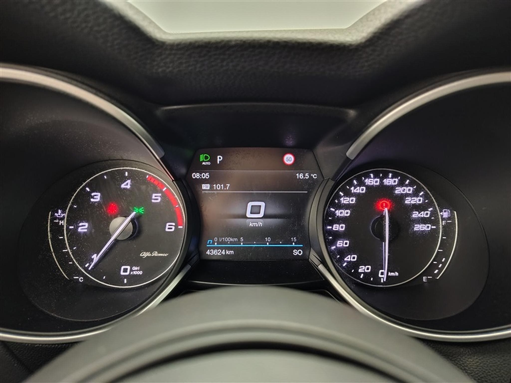 Alfa-Romeo Stelvio 2.2 MJD AWD Sprint NAVI / CUIR / CARPLAY (2022) - Foto 10