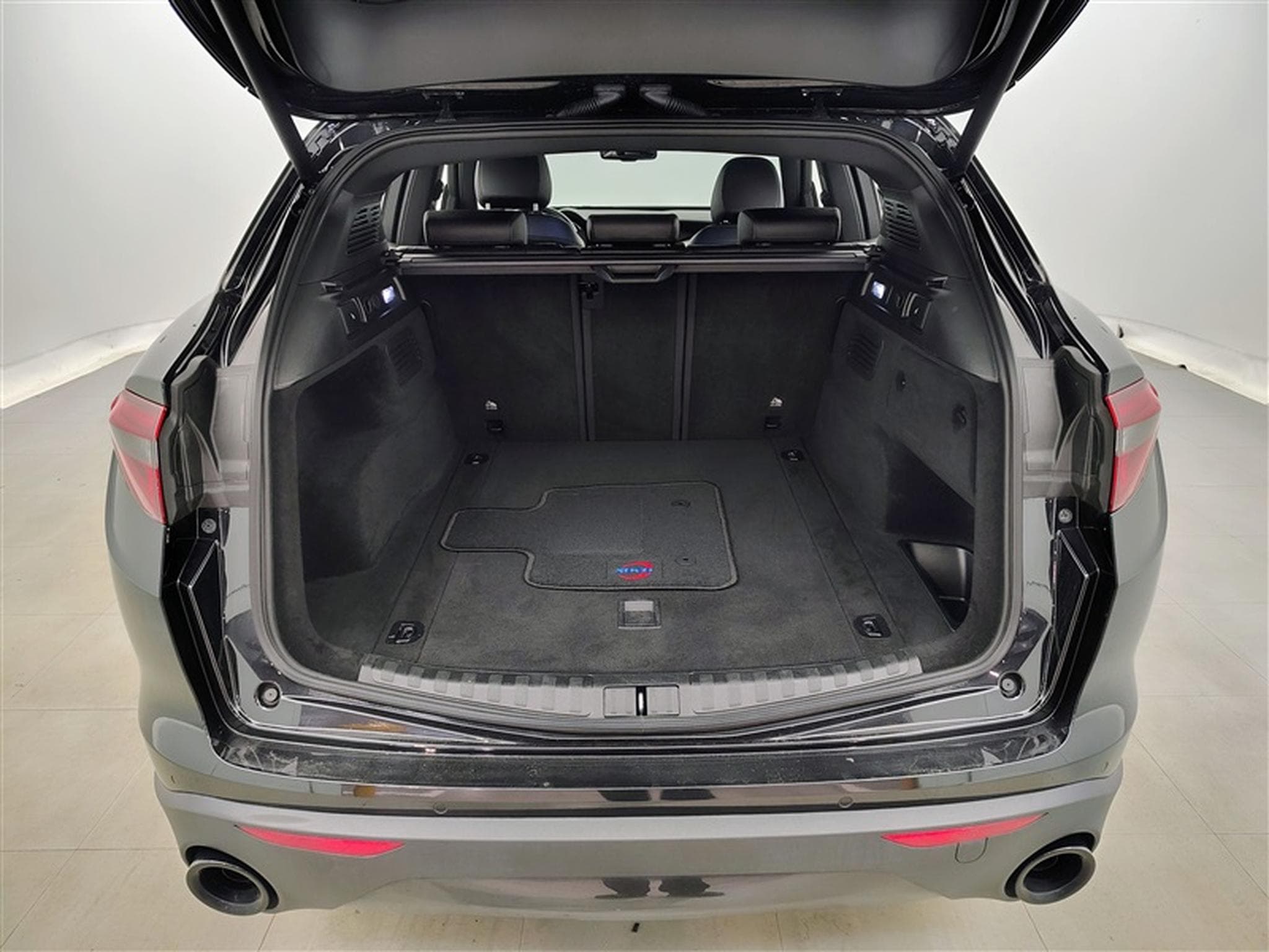 Alfa-Romeo Stelvio 2.2 MJD AWD Sprint NAVI / CUIR / CARPLAY (2022) - Foto 14