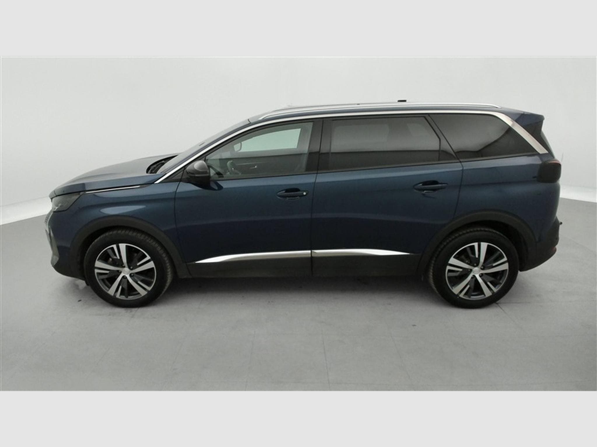 Peugeot 5008 1.2 PureTech Allure Pack 7PL NAVI / S-CUIR / FULL LED (2023) - Foto 3