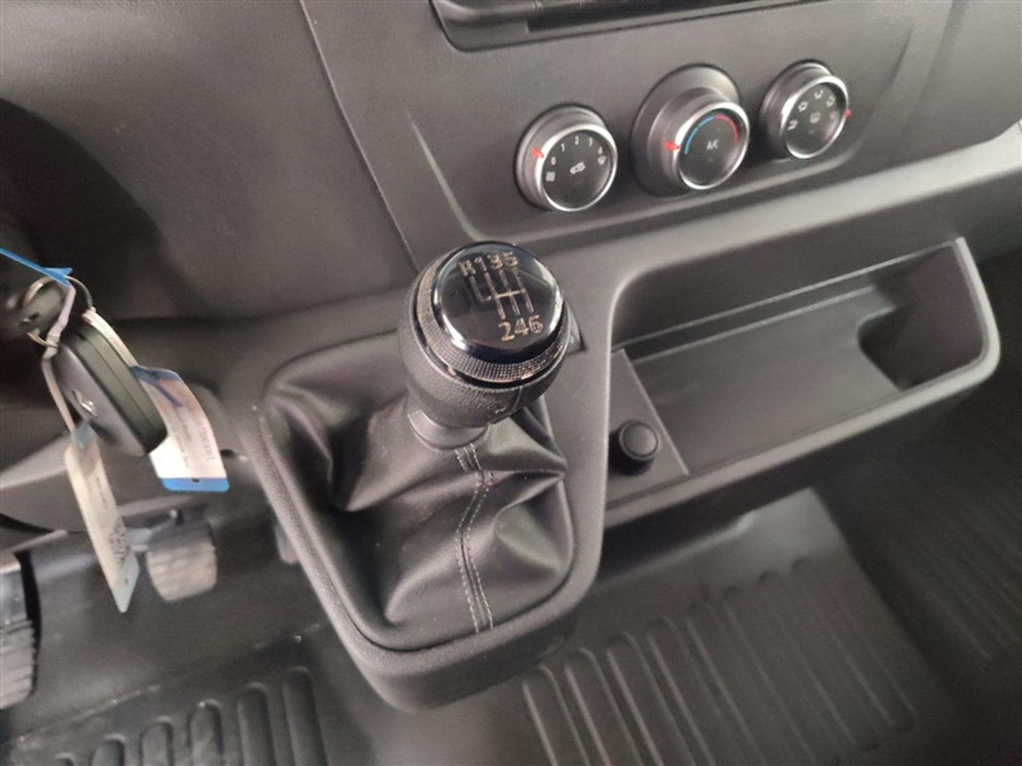 Renault Master L3H2 (2024) - Foto 12