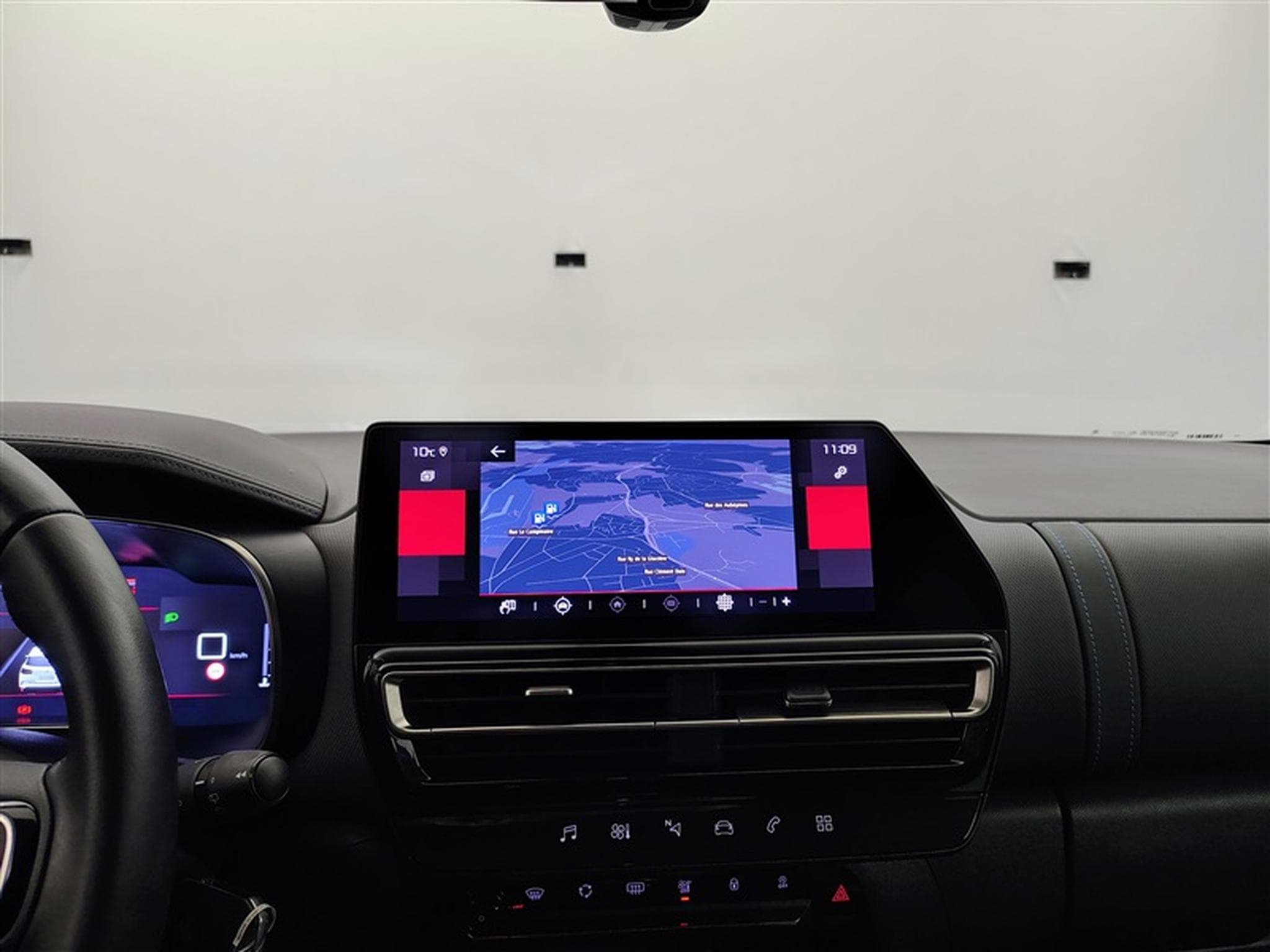 Citroen C5 Aircross 1.2 PureTech Live NAVI/FULL LED/JA18/PDC AV AR (2023) - Foto 11