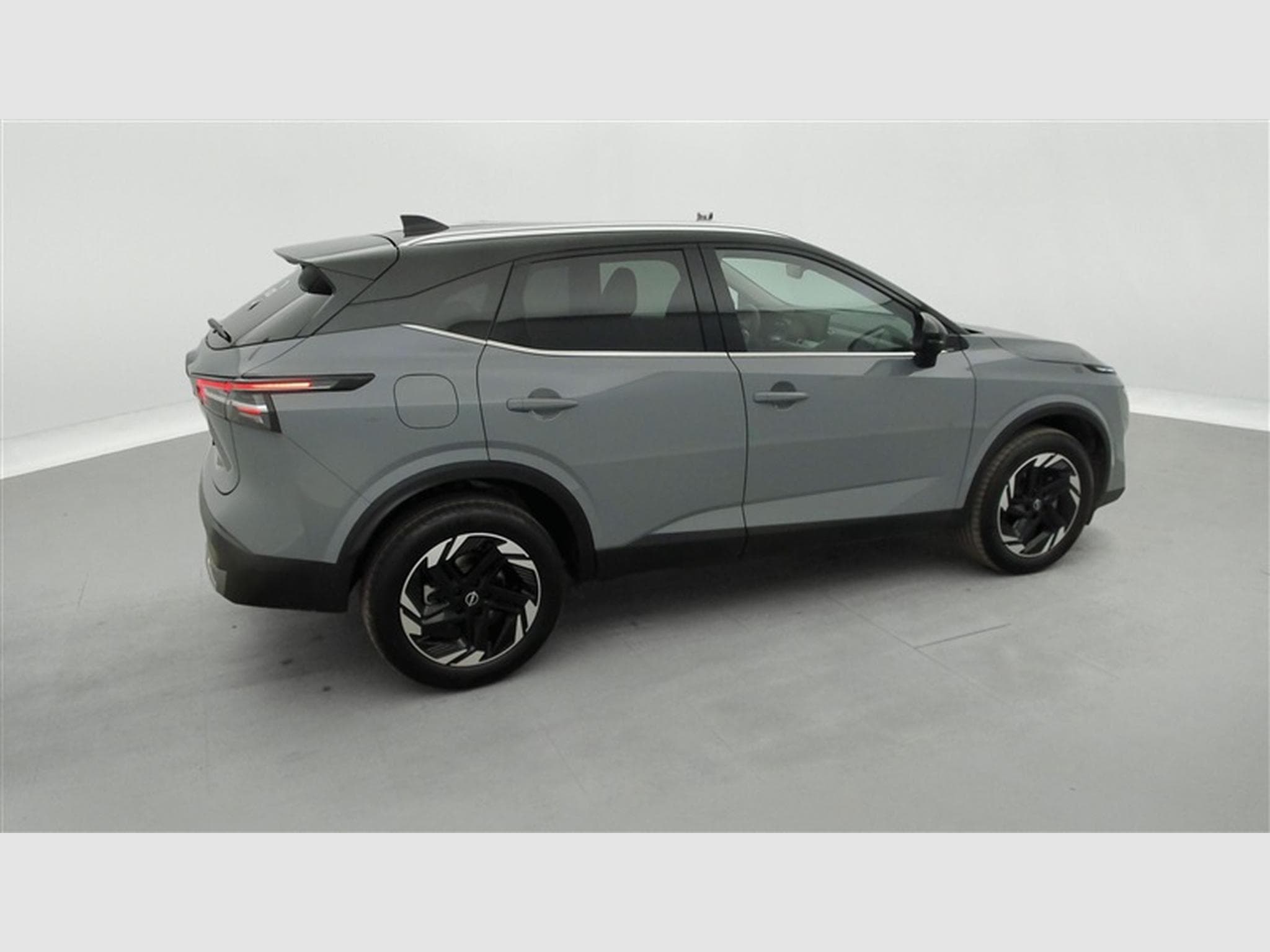 Nissan Qashqai 1.3 DIG-T MHEV Bus Executive Xtronic *NAVI/FULL LED/CAM360* (2025) - Foto 24