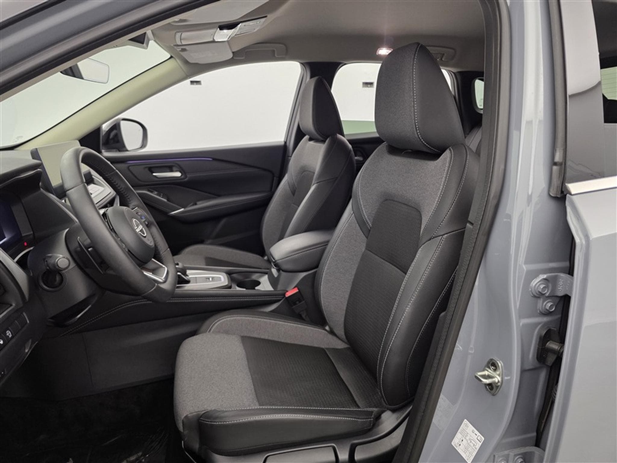Nissan Qashqai 1.3 DIG-T MHEV Bus Executive Xtronic *NAVI/FULL LED/CAM360* (2025) - Foto 7