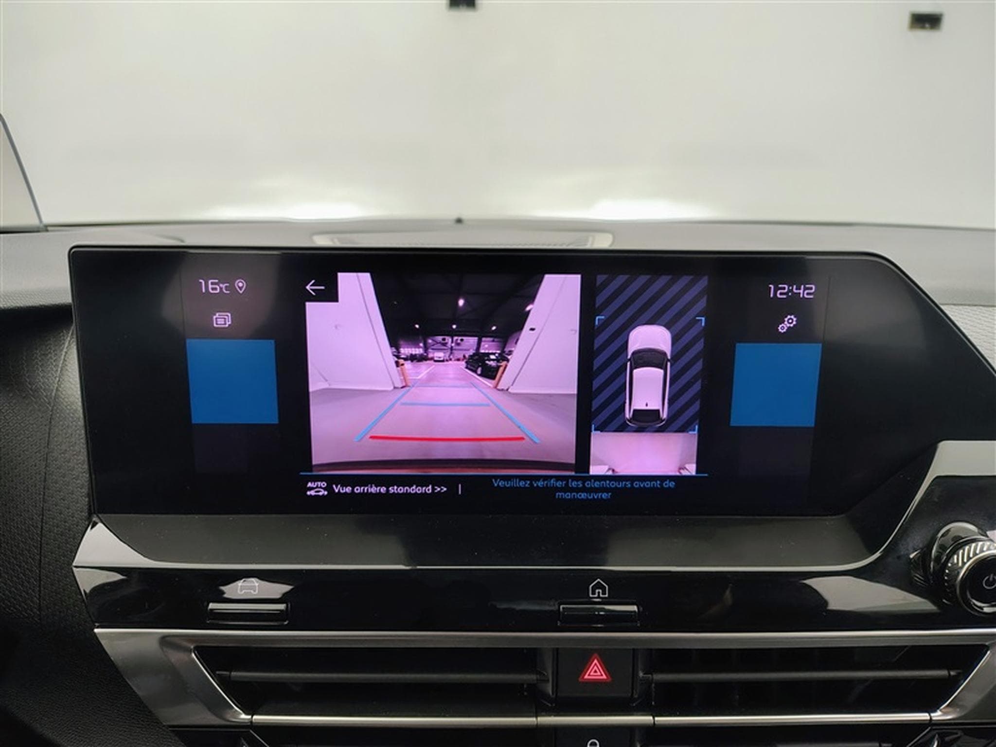 Citroen C4 1.2 PureTech Feel Pack NAVI / CARPLAY / CAMERA (2022) - Foto 18