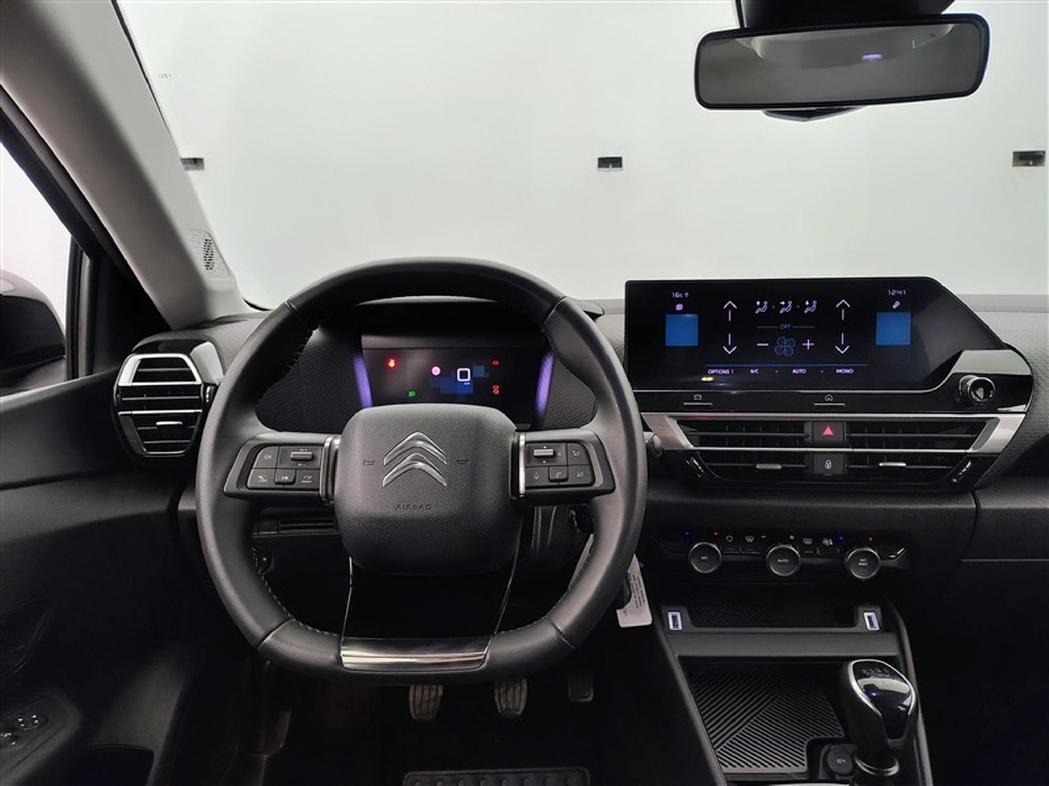 Citroen C4 1.2 PureTech Feel Pack NAVI / CARPLAY / CAMERA (2022) - Foto 9