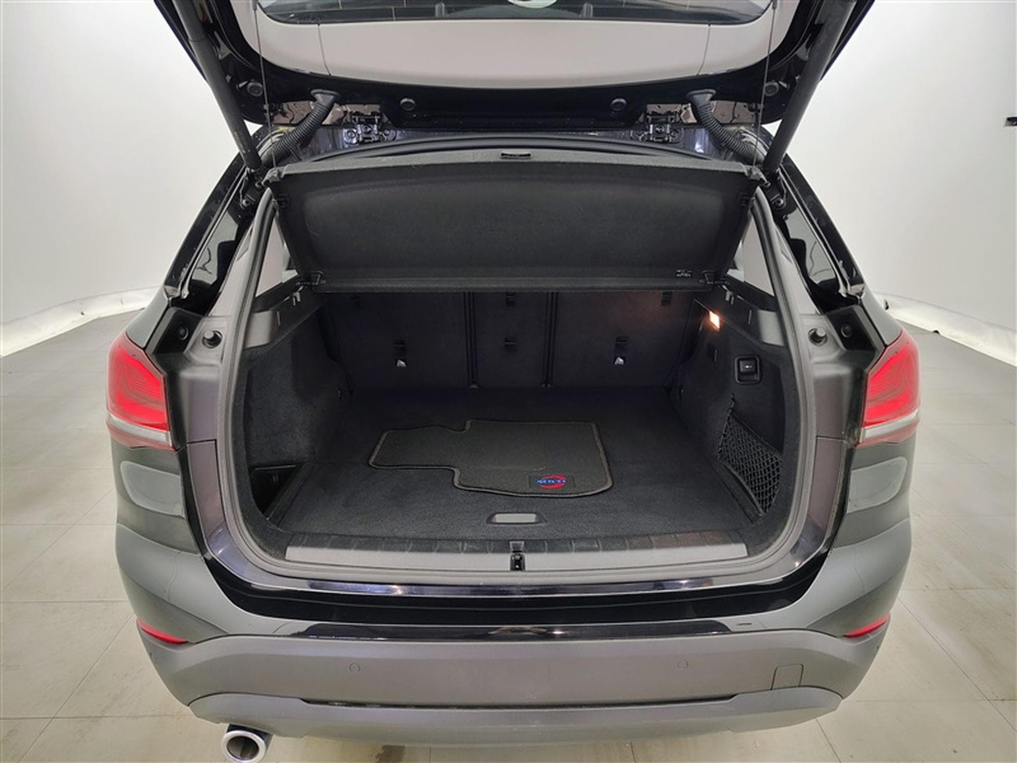 BMW X1 PHEV 1.5iA xDrive25e NAVI / FULL LED / CUIR / HUD (2022) - Foto 14