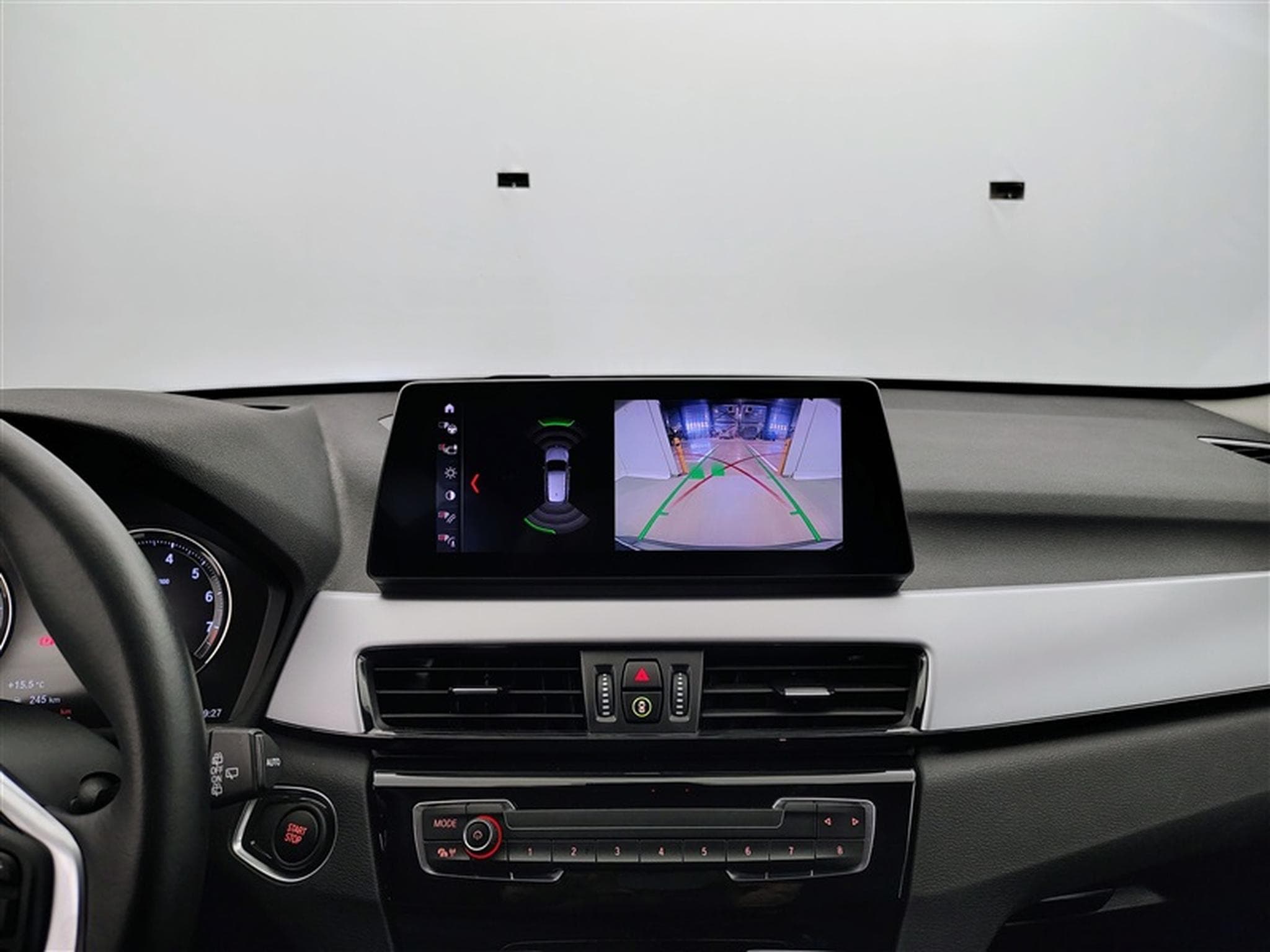 BMW X1 PHEV 1.5iA xDrive25e NAVI / FULL LED / CUIR / HUD (2022) - Foto 18