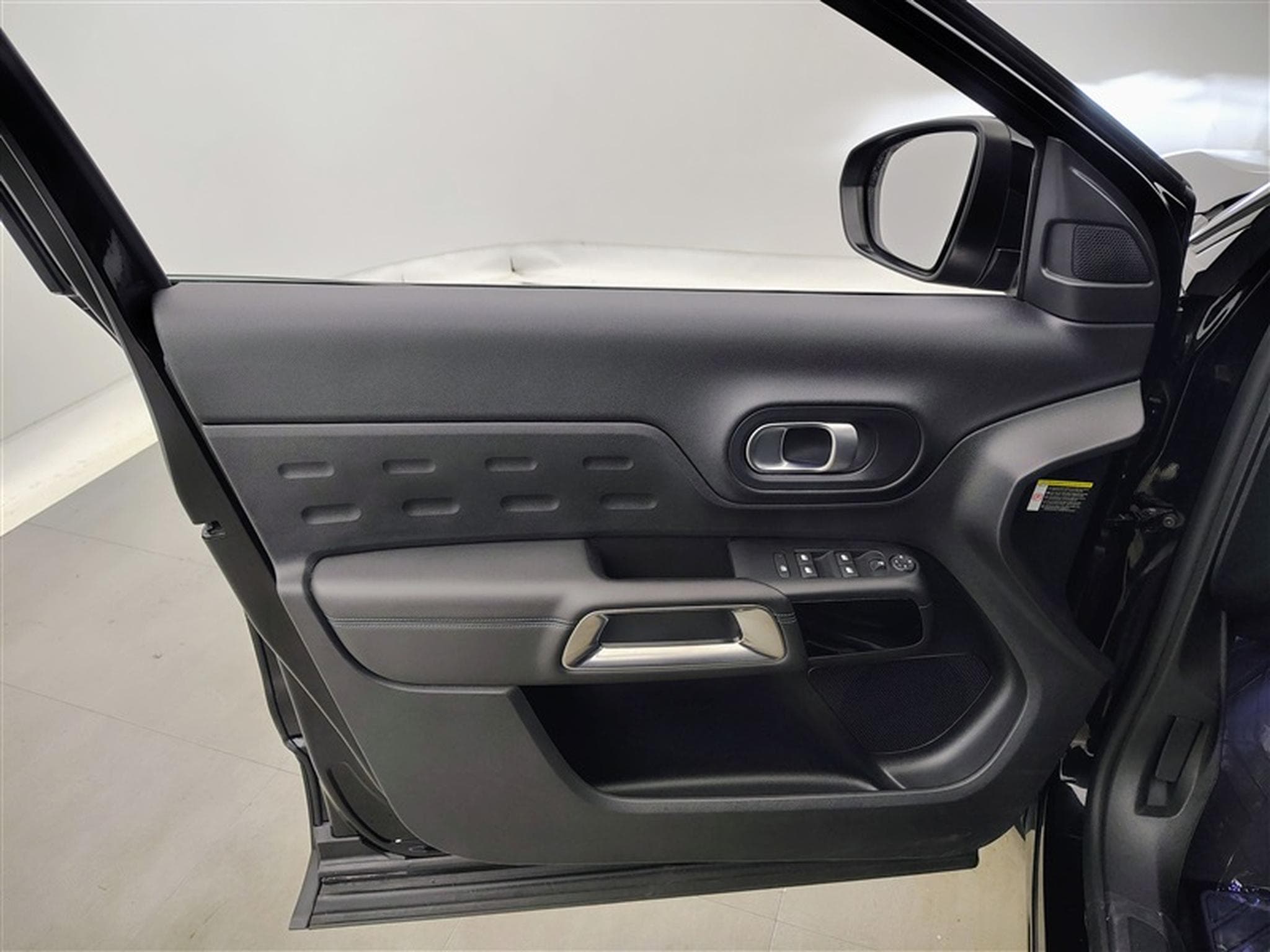 Citroen C5 Aircross 1.2 PureTech 130Cv EAT8 Feel Pack S-CUIR / CARPLAY / CAMERA (2023) - Foto 17