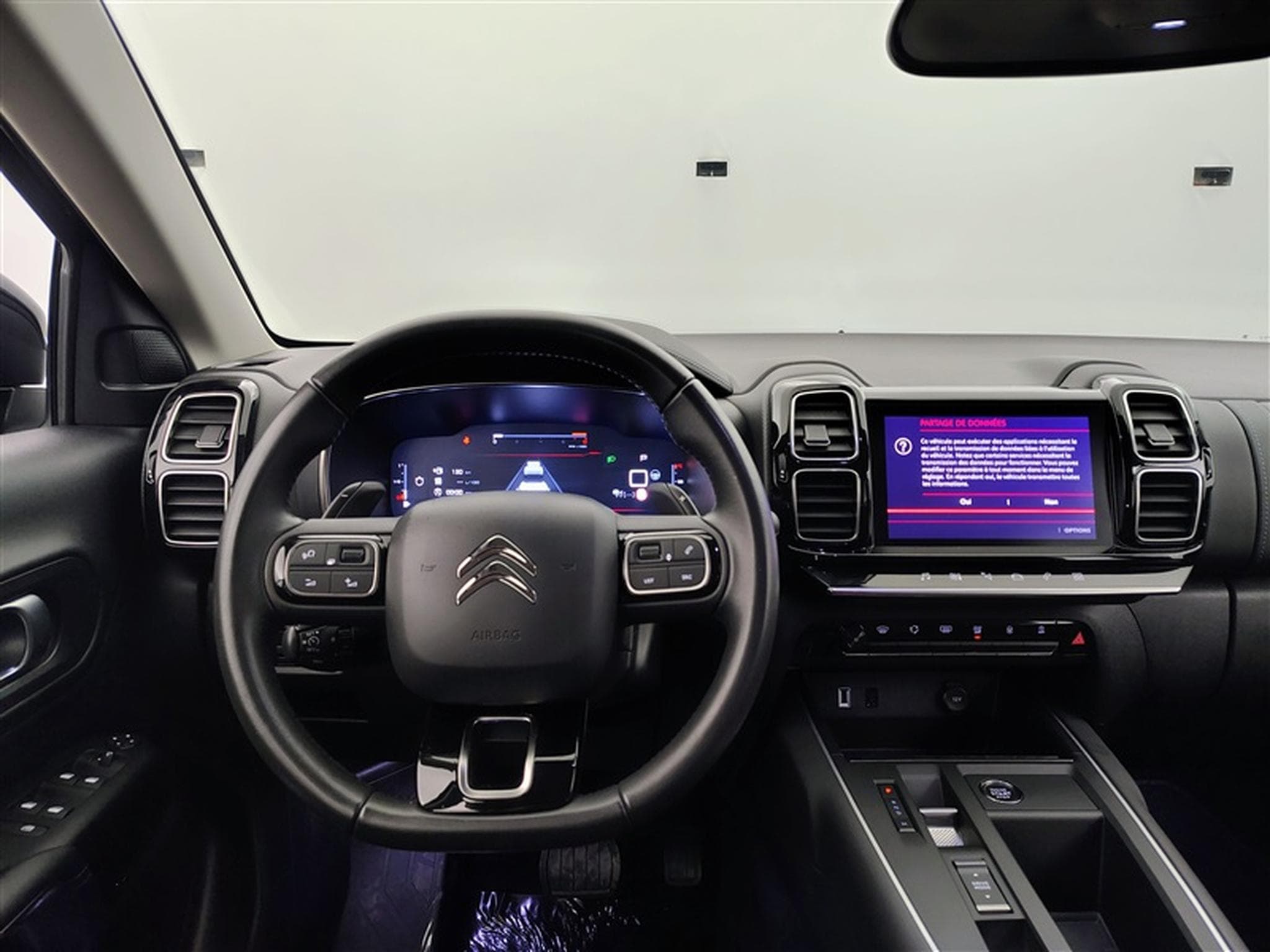 Citroen C5 Aircross 1.2 PureTech 130Cv EAT8 Feel Pack S-CUIR / CARPLAY / CAMERA (2023) - Foto 9