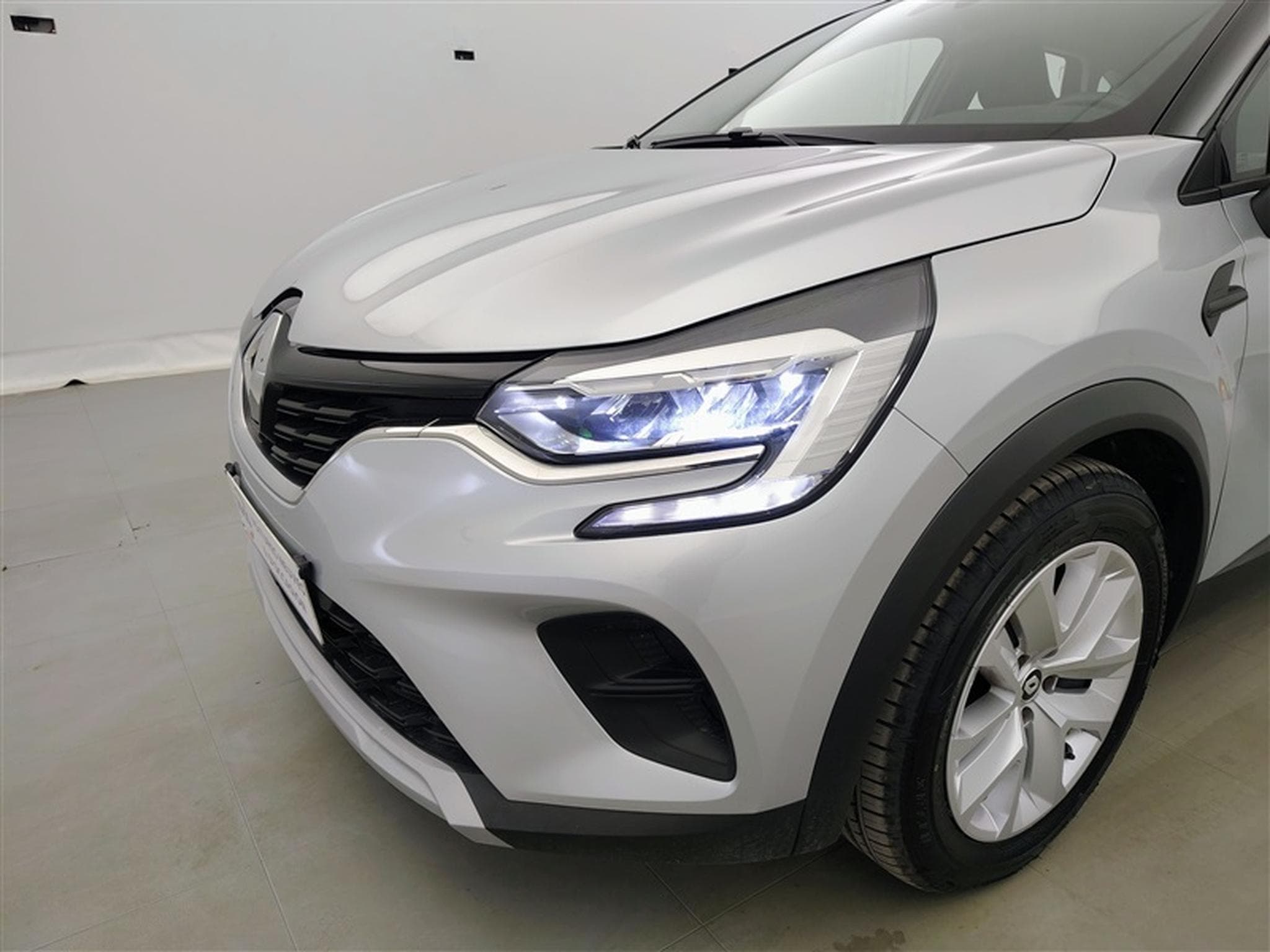 Renault Captur 1.0 TCe Limited GPF (2021) - Foto 15