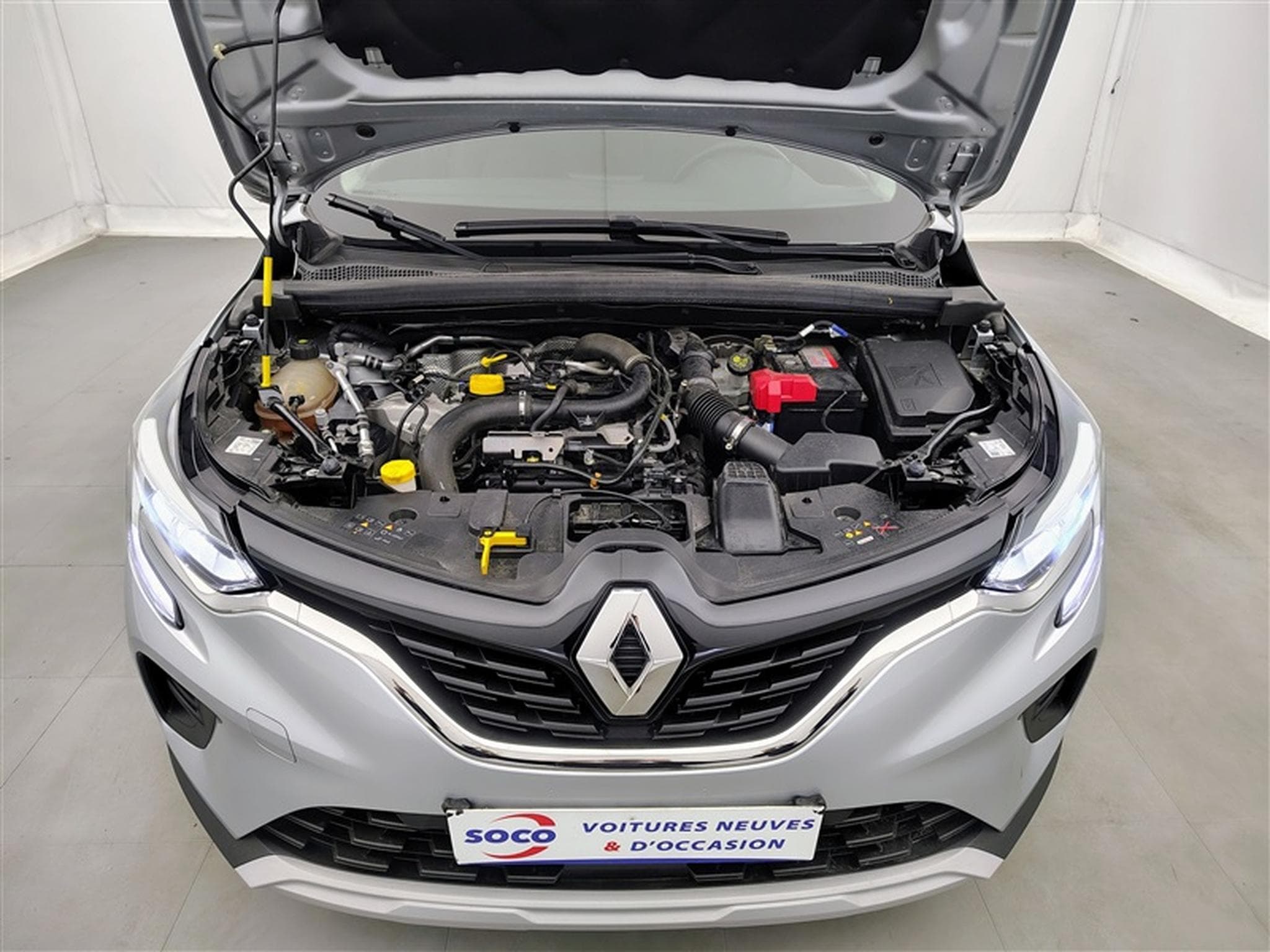 Renault Captur 1.0 TCe Limited GPF (2021) - Foto 18