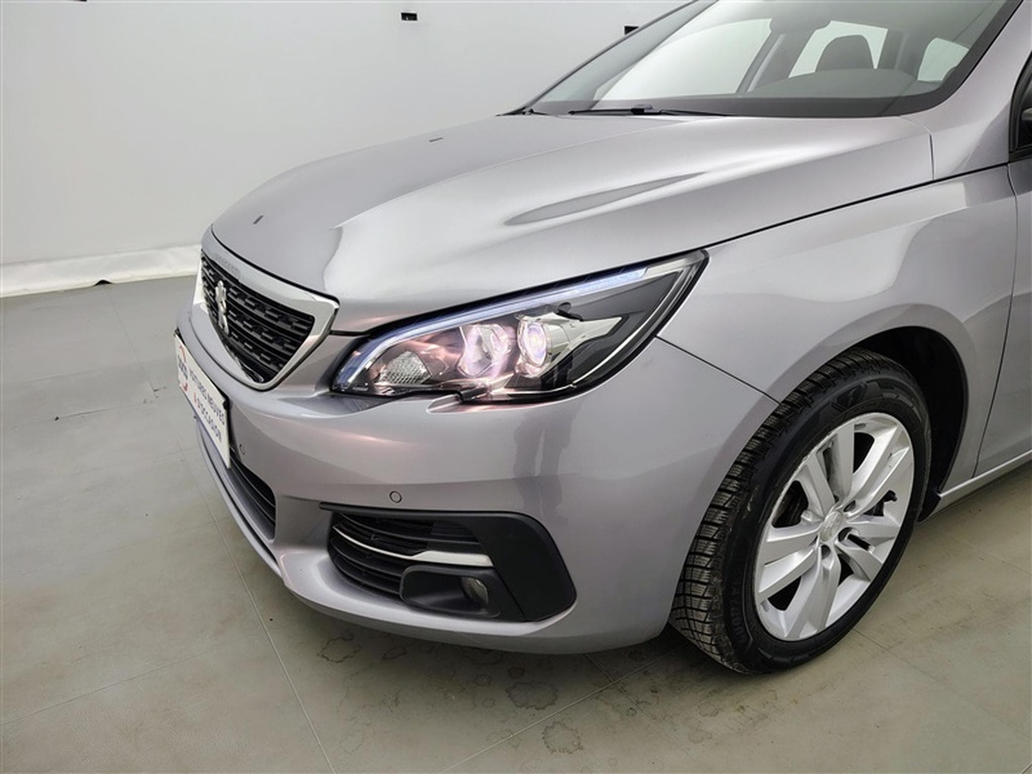 Peugeot 308 SW 1.5 BlueHDi Business Navi / PDC av+ar (2021) - Foto 15