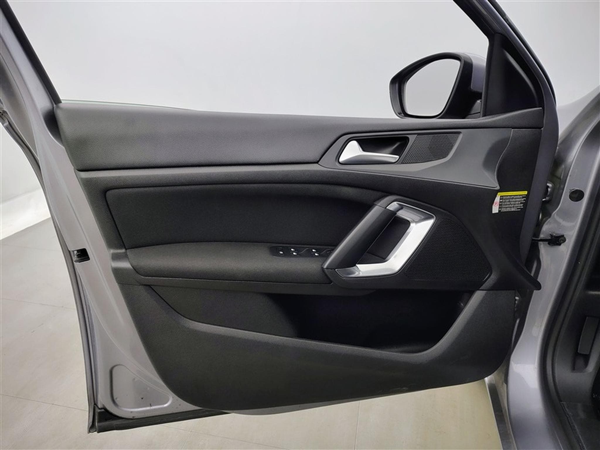 Peugeot 308 SW 1.5 BlueHDi Business Navi / PDC av+ar (2021) - Foto 17