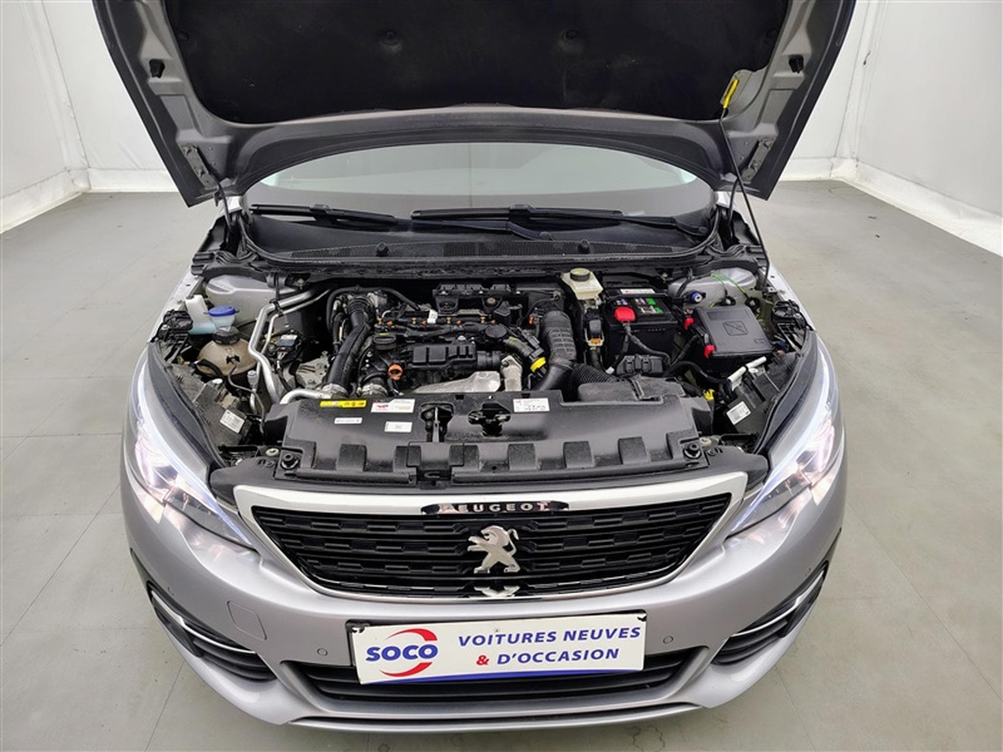Peugeot 308 SW 1.5 BlueHDi Business Navi / PDC av+ar (2021) - Foto 19
