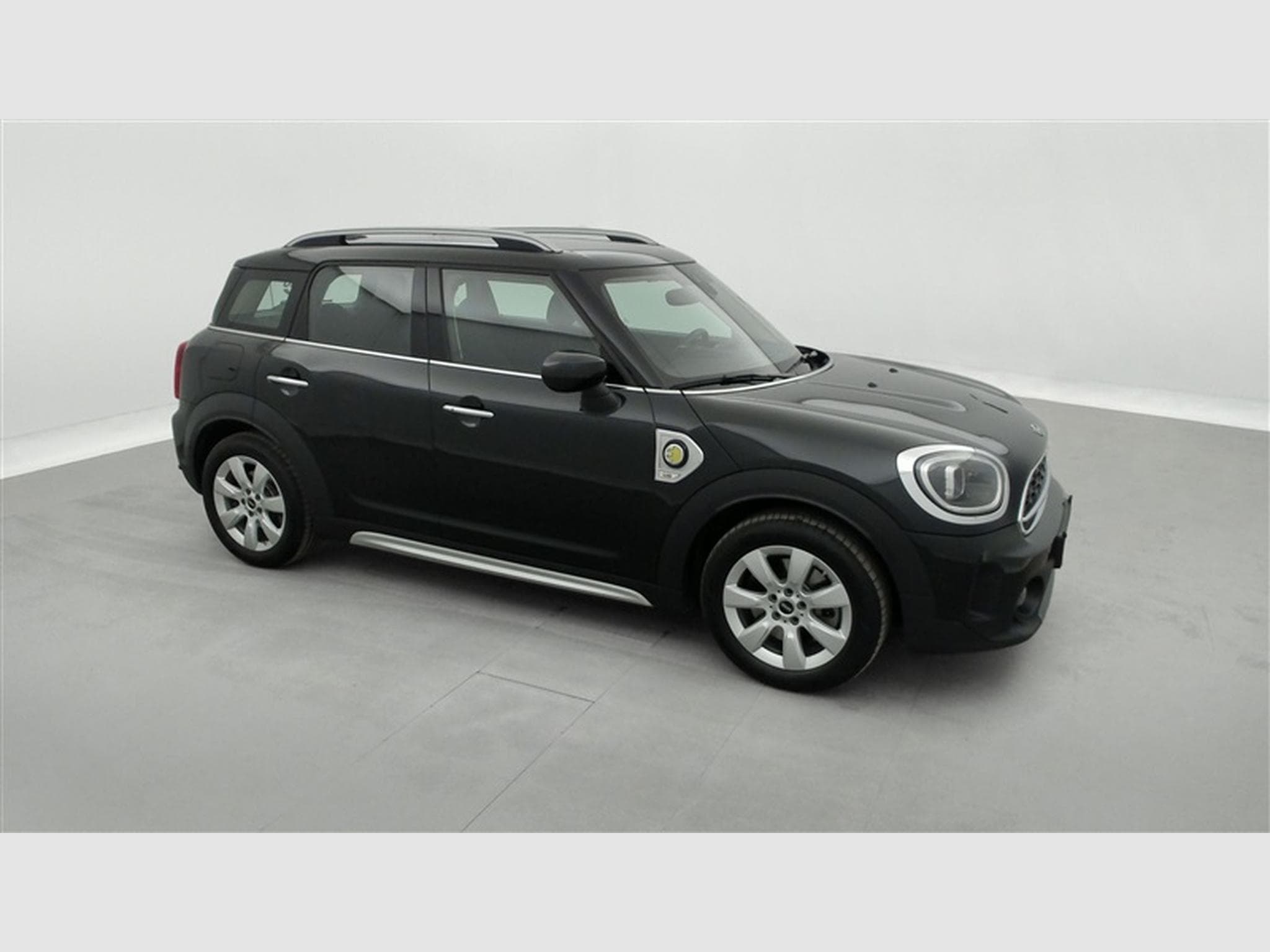 MINI Countryman SE All4 1.5A PHEV Cooper SE ALL4/NAVI/FULL LED/JA17/PDC (2023) - Photo 24