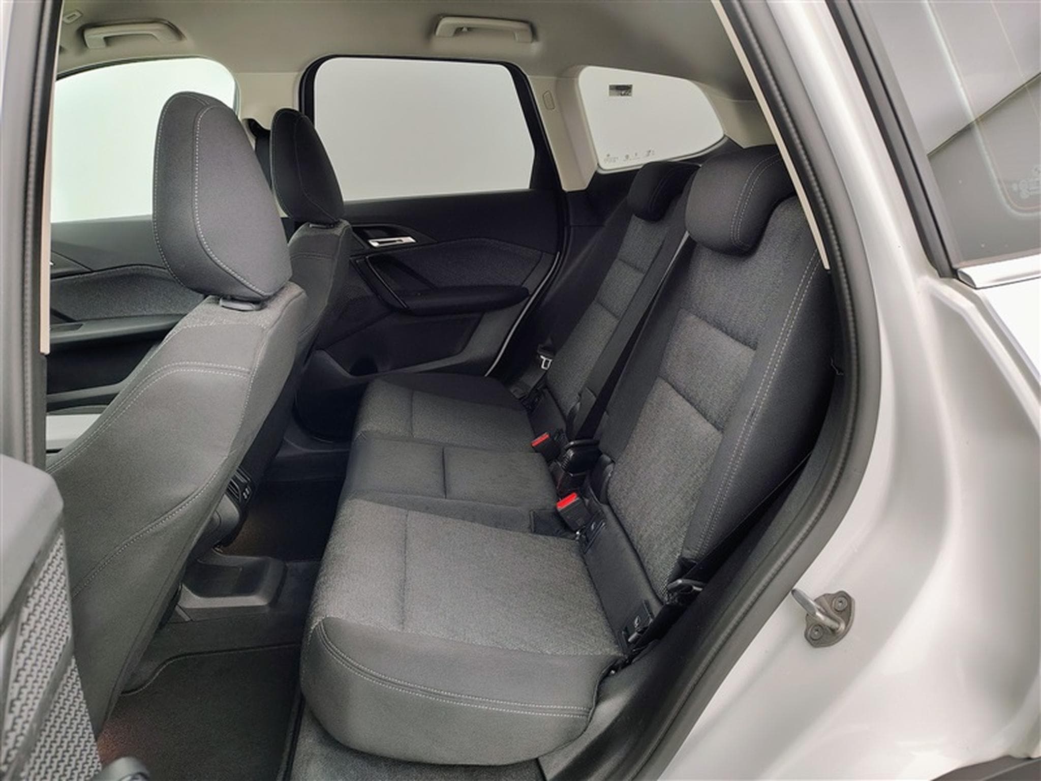 BMW X1 1.5iA PHEV 180 xDrive25e NAVI / FULL LED (2024) - Foto 13