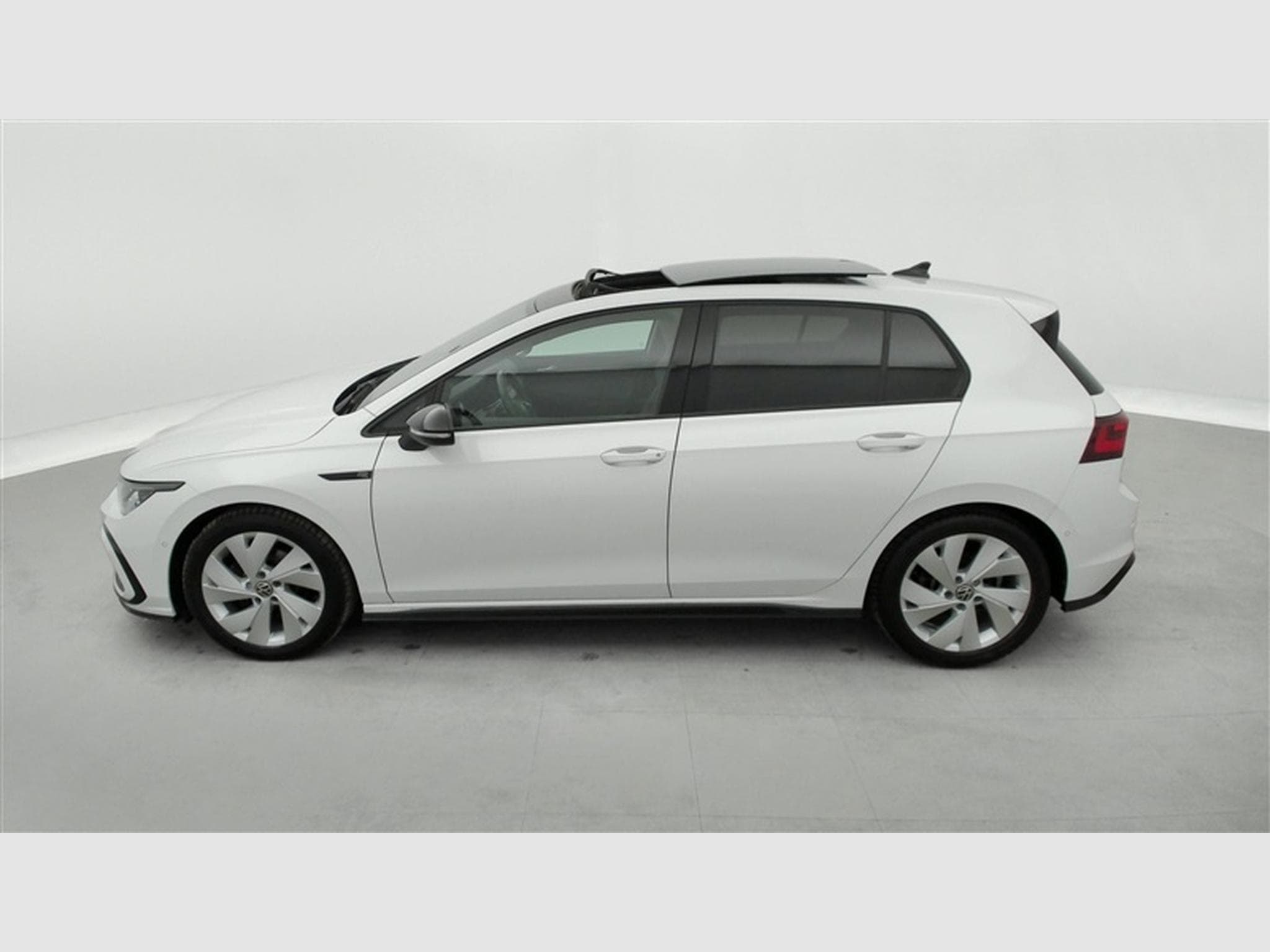 VW Golf 1.5 eTSI 150cv DSG R-Line NAVI / CAMERA / CARPLAY / TO PANO (2024) - Foto 3