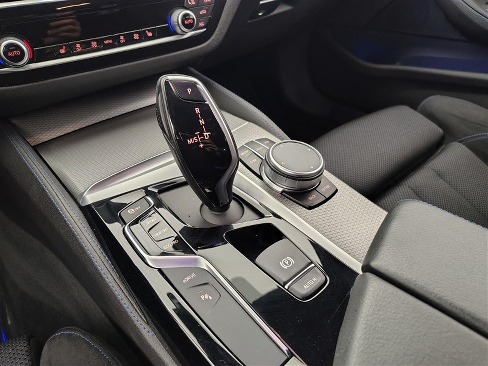 BMW 530 eXA PHEV Performance OPF (185 kW) (2019) - Foto 12