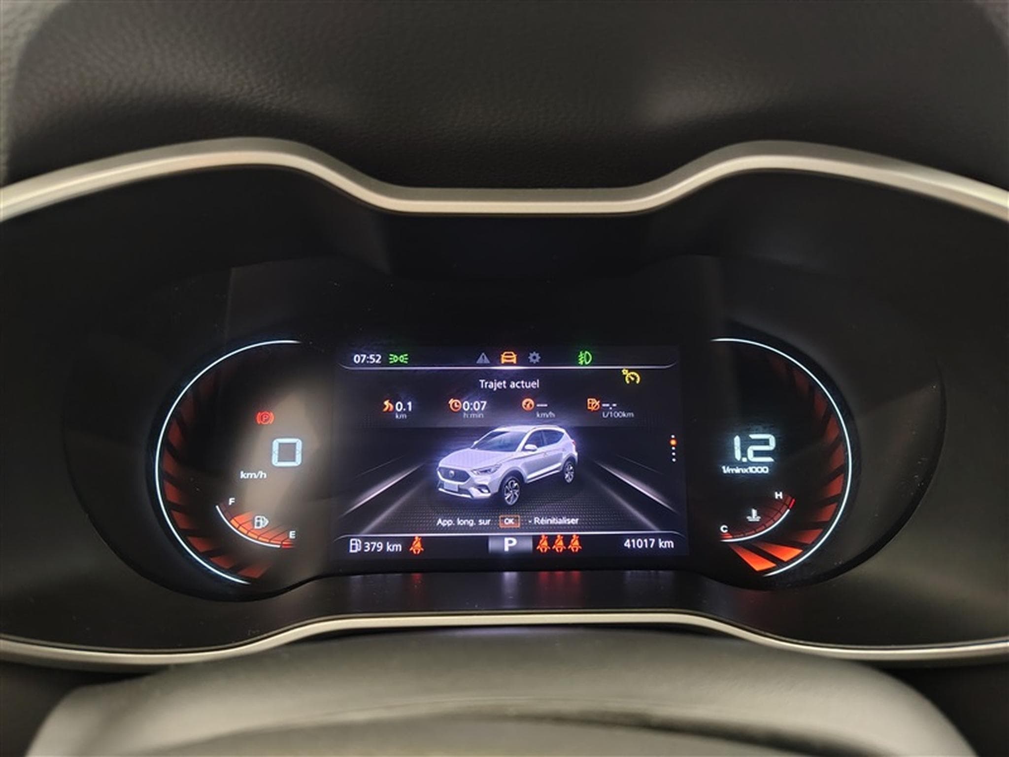 MG ZS 1.0 T-GDi 110cv AUTO Luxury NAVI / FULL LED / CUIR / CAMERA (2024) - Foto 10