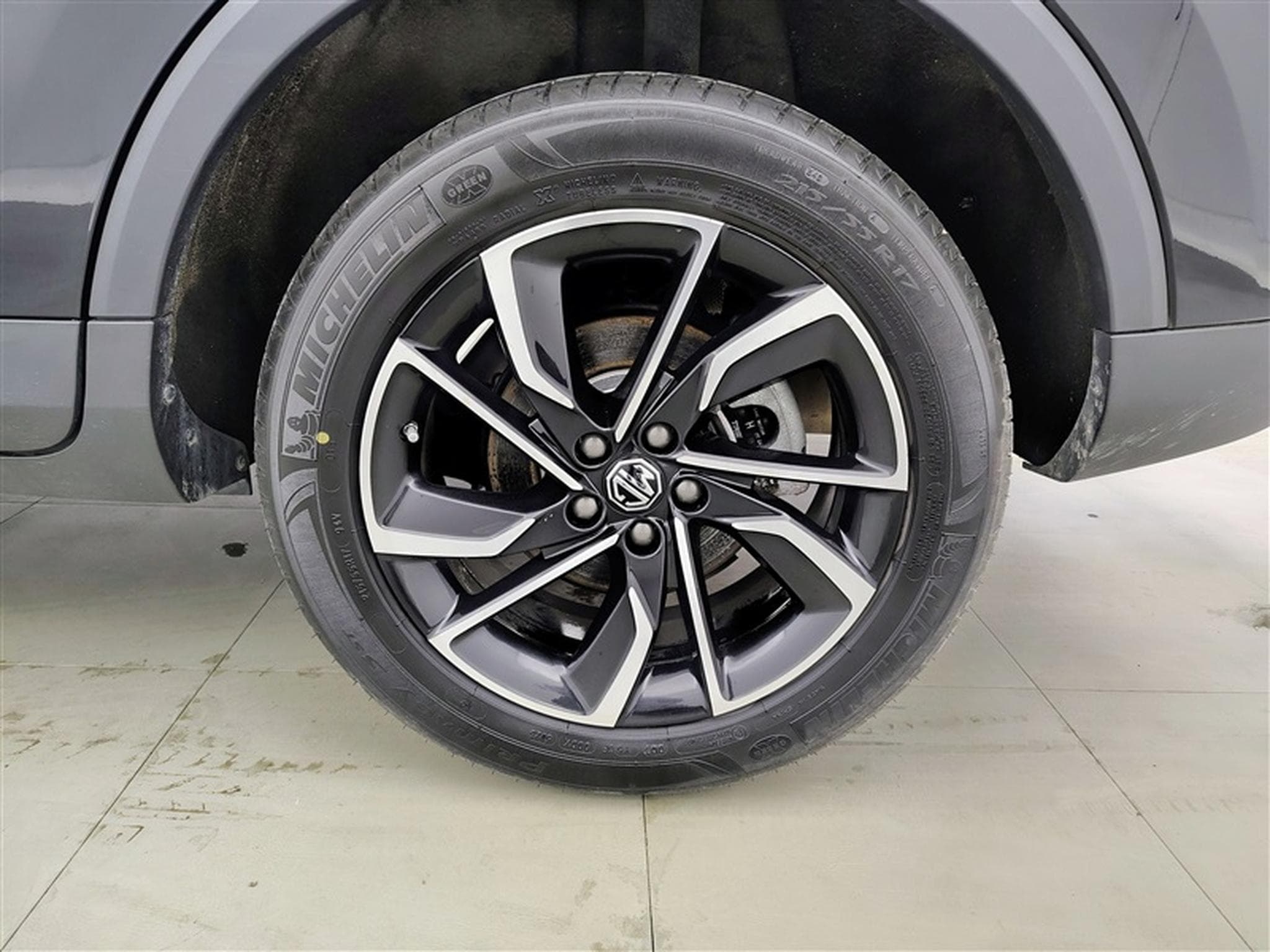 MG ZS 1.0 T-GDi 110cv AUTO Luxury NAVI / FULL LED / CUIR / CAMERA (2024) - Foto 6