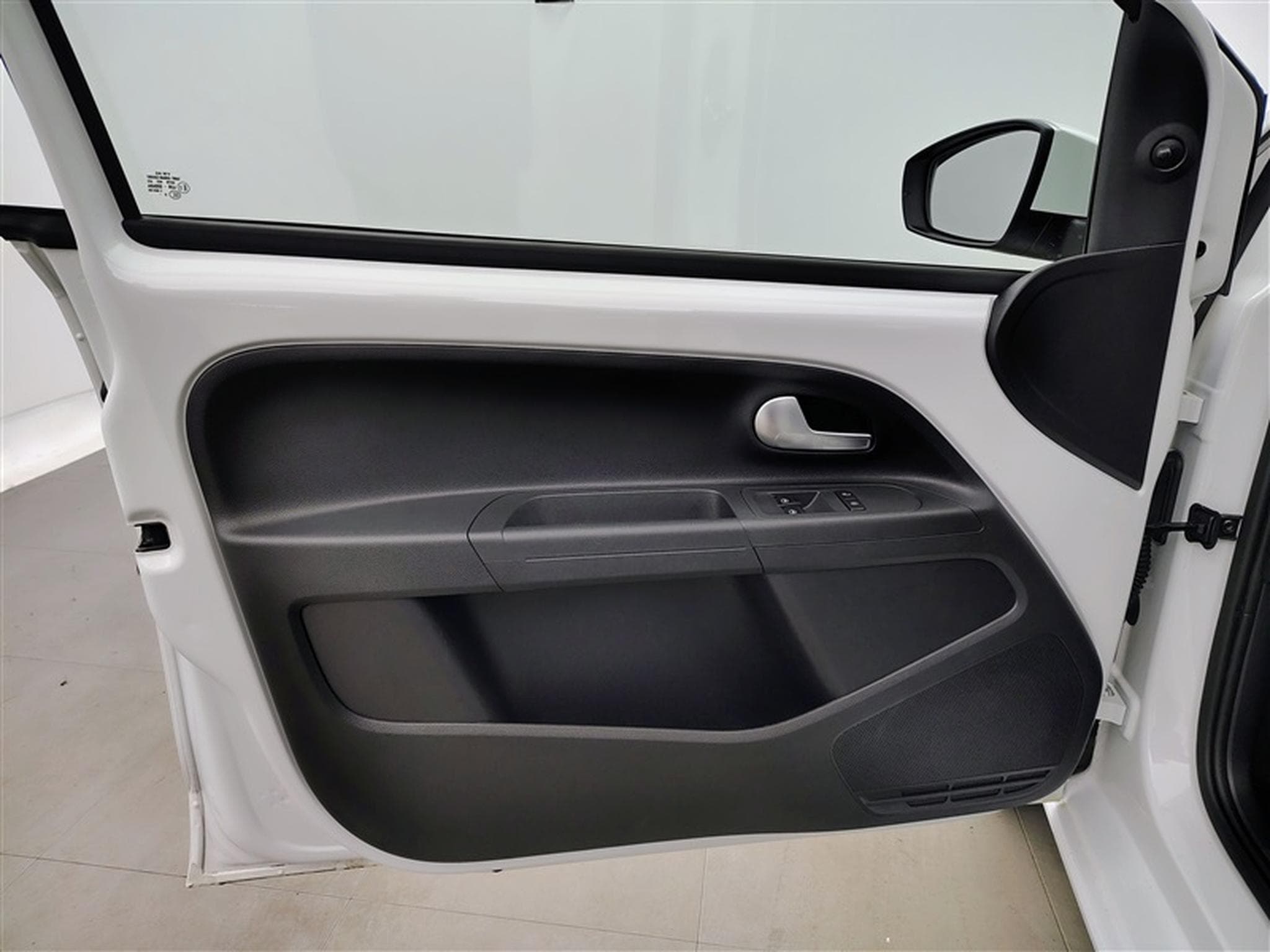 VW UP 1.0i Up! MOVE/AIRCO/PDC (2021) - Foto 16