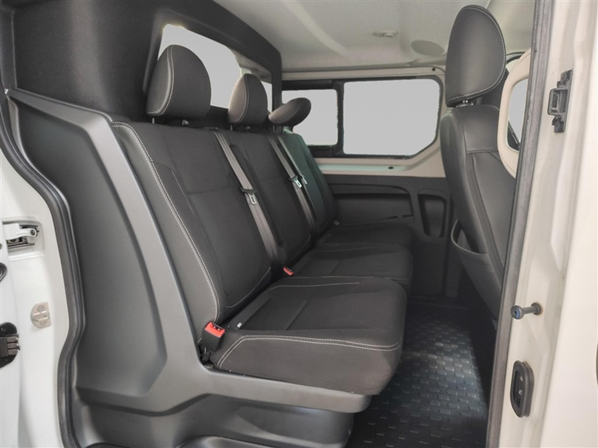 Renault Trafic 2.0 dCi 29 L2H1 Confort (EU6d) (2021) - Foto 12