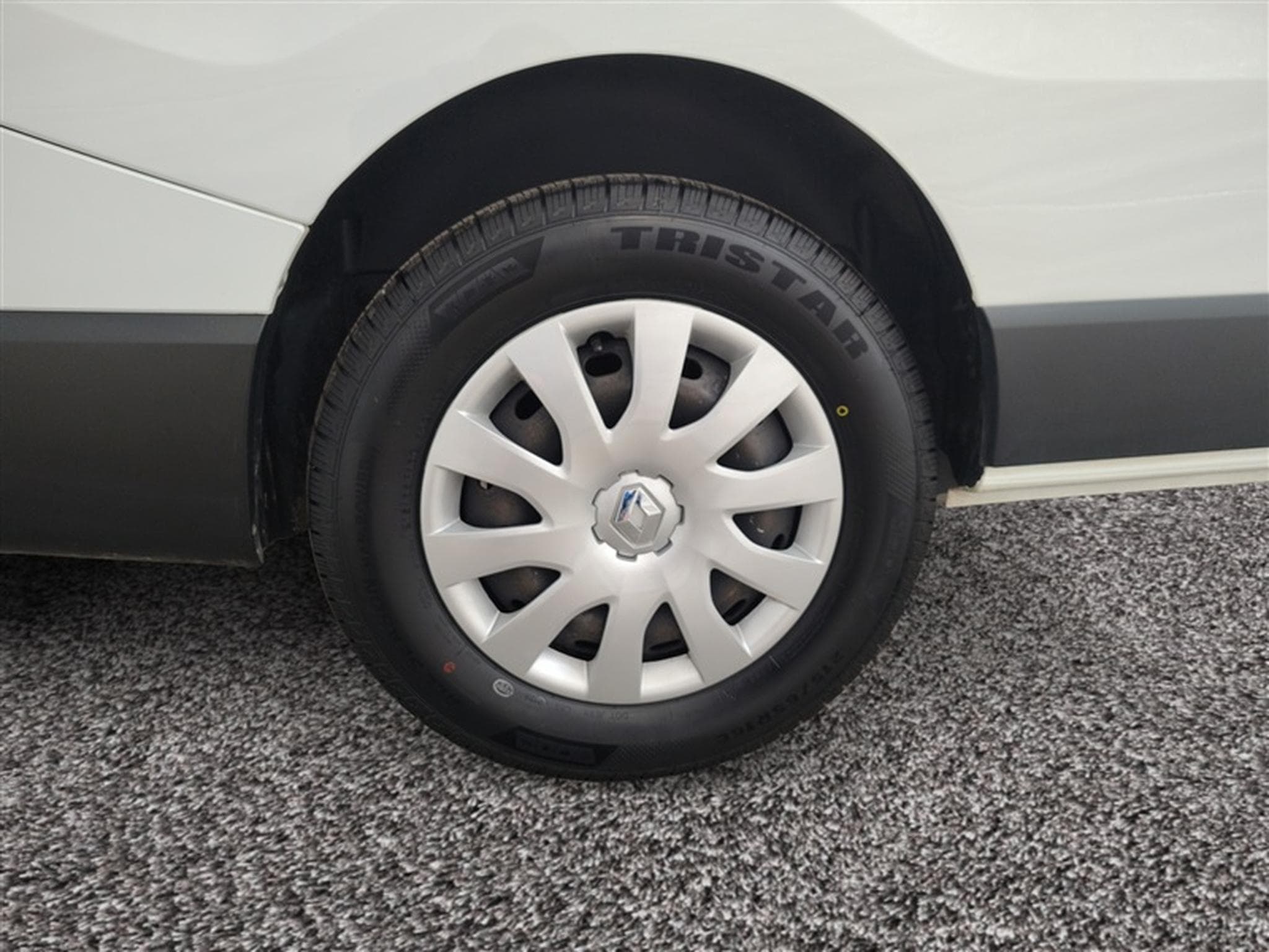 Renault Trafic 2.0 dCi 29 L2H1 Confort (EU6d) (2021) - Foto 6