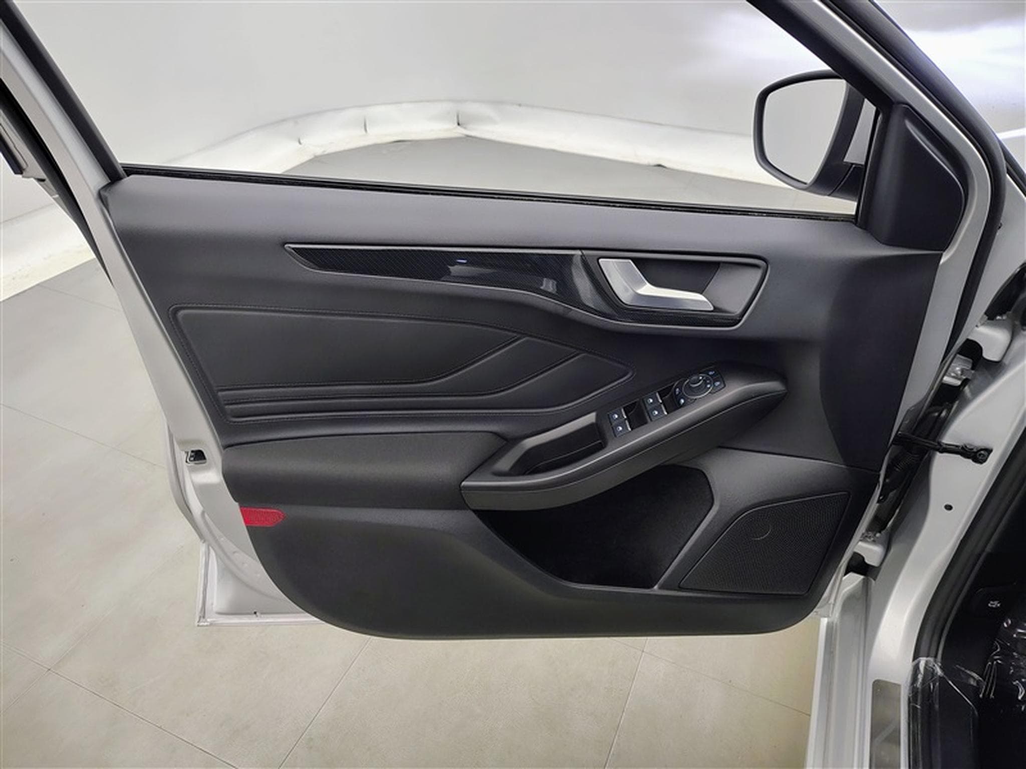 Ford Focus CLIM/NAVI/PDC (2024) - Foto 16