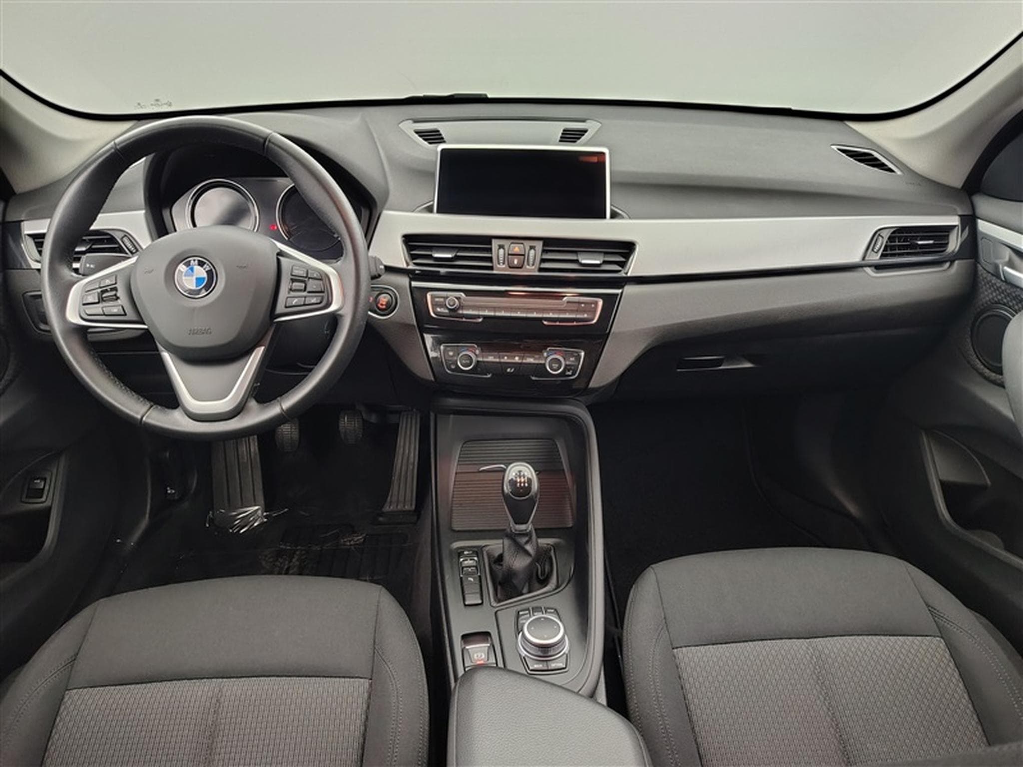 BMW X1 1.5 d sDrive16 Navi / Led / PDC av+ar (2021) - Foto 8