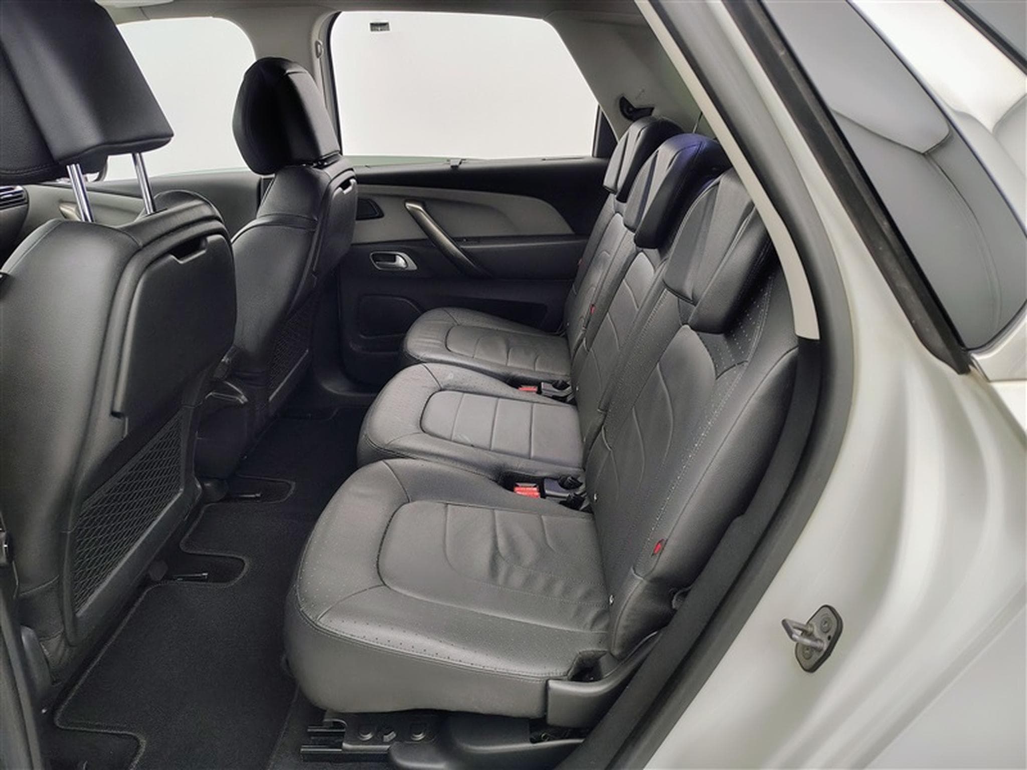 Citroen C4 SpaceTourer 1.2 PureTech 130cv Shine NAVI / CUIR / CAMERA / JA 17" (2019) - Foto 13
