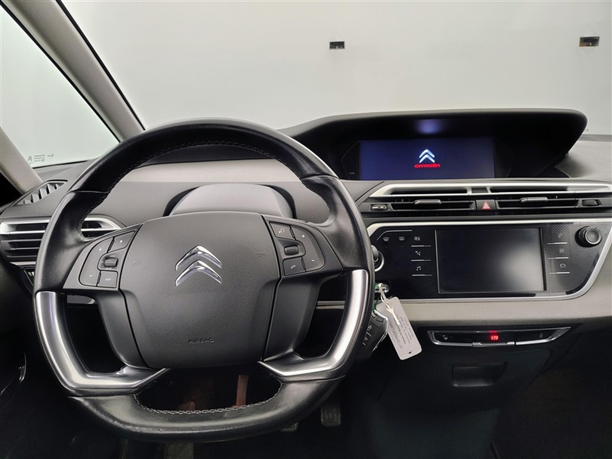 Citroen C4 SpaceTourer 1.2 PureTech 130cv Shine NAVI / CUIR / CAMERA / JA 17" (2019) - Foto 9