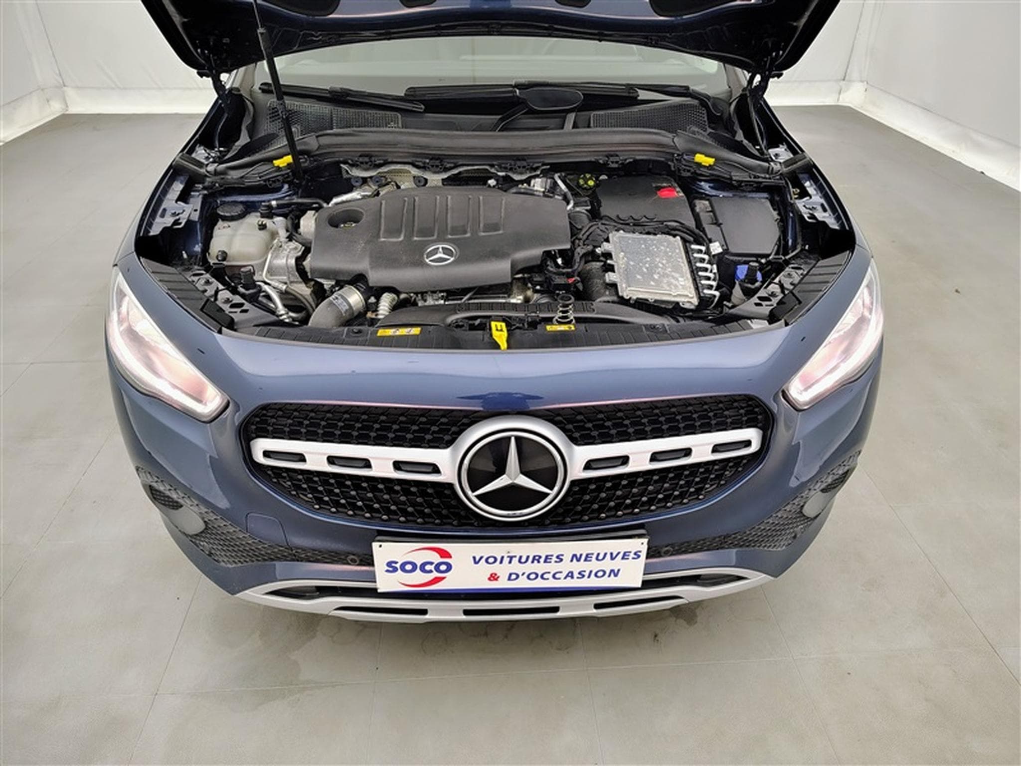 Mercedes GLA 180 180 d Business Line S-CUIR/NAVI/JA17/PDC (2022) - Foto 19