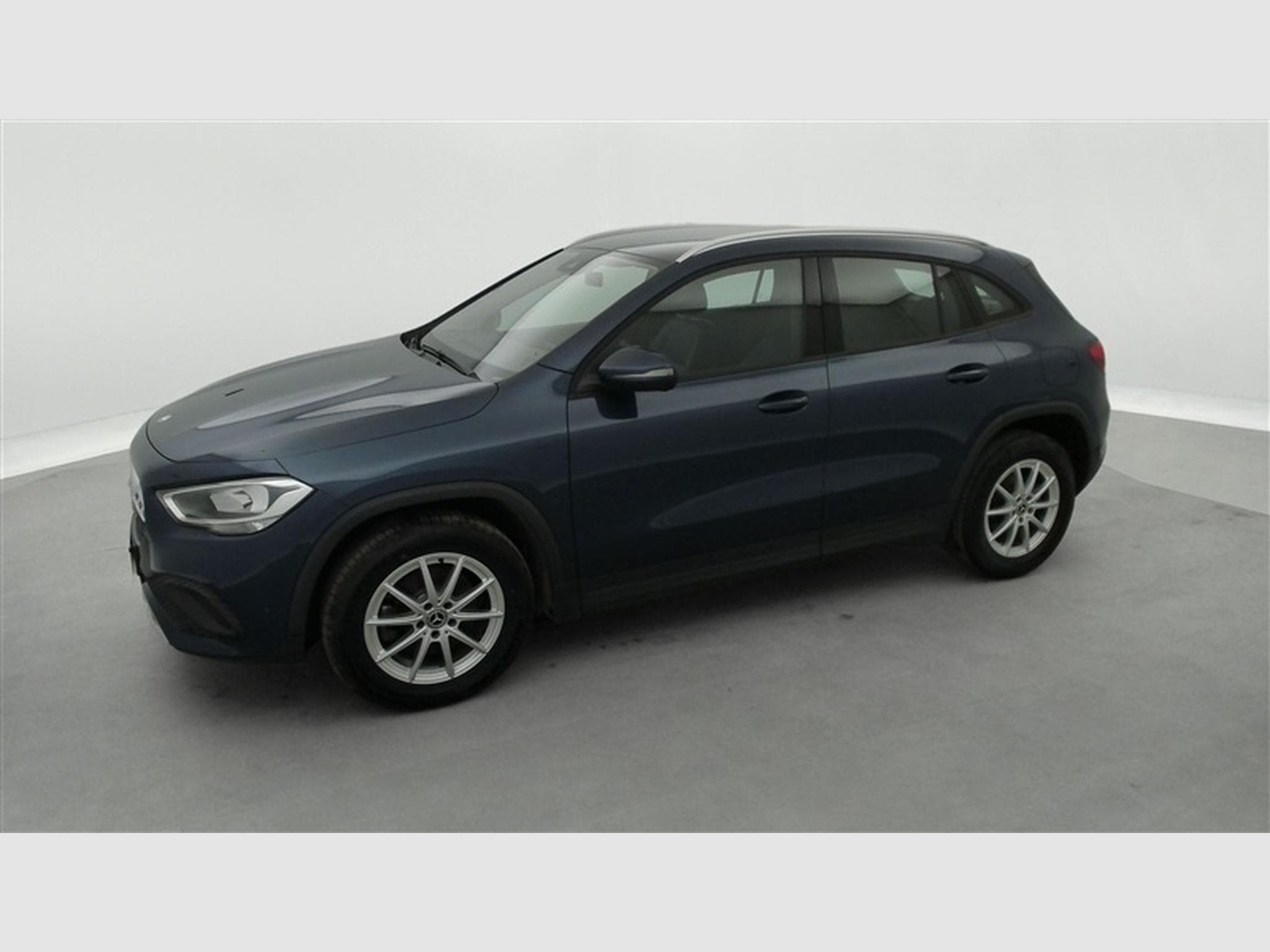 Mercedes GLA 180 180 d Business Line S-CUIR/NAVI/JA17/PDC (2022) - Foto 20