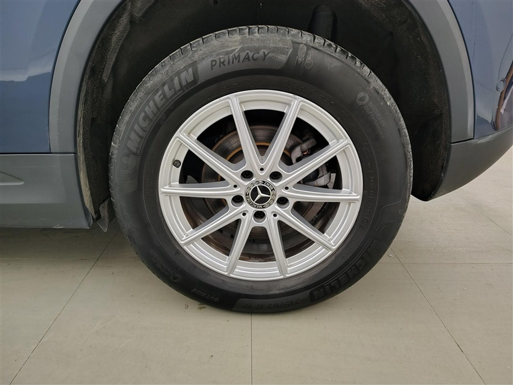 Mercedes GLA 180 180 d Business Line S-CUIR/NAVI/JA17/PDC (2022) - Foto 6