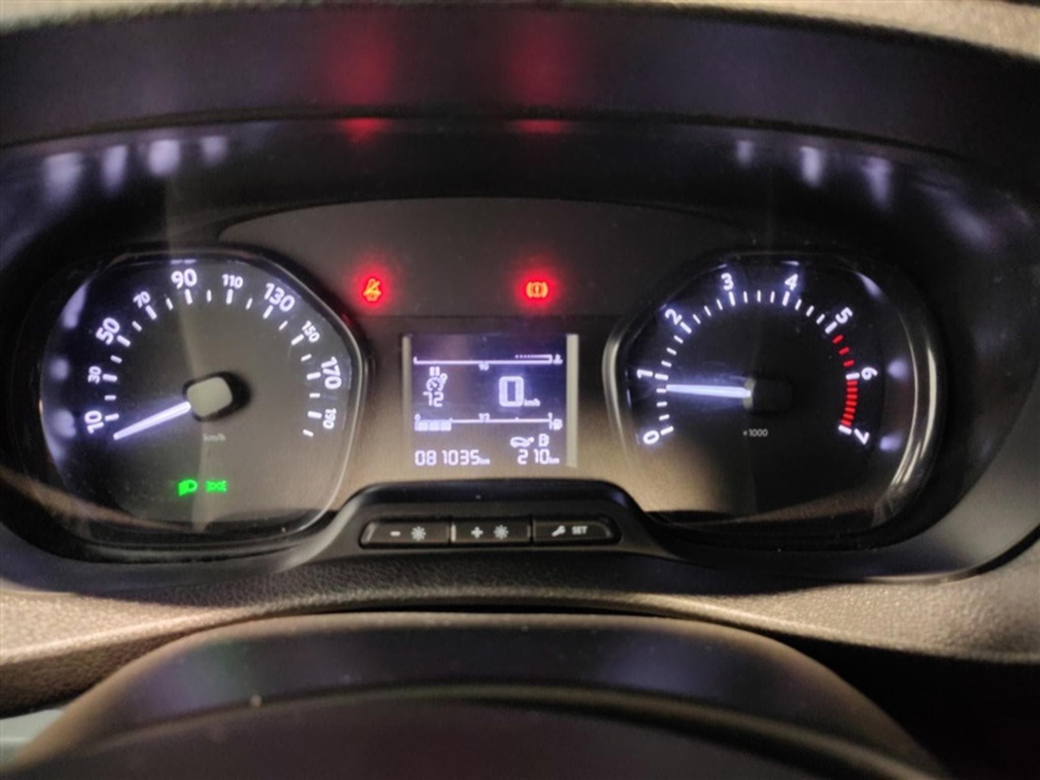 Toyota Proace 2.0 D-4D Long Comfort Equip à vérif (2022) - Foto 10