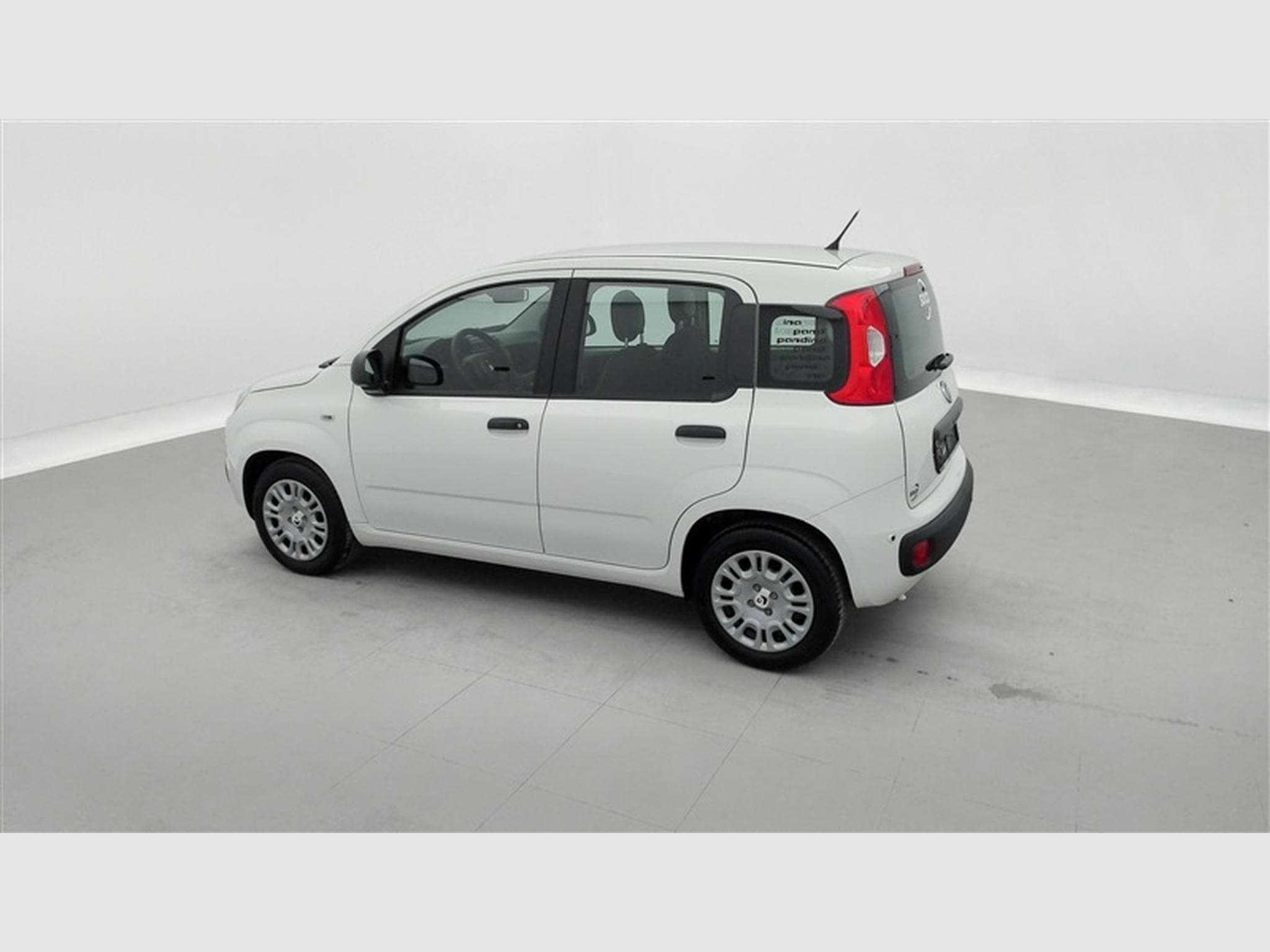 Fiat Panda 1.0i MHEV City Life CLIM / PDC AR (2026) - Photo 24