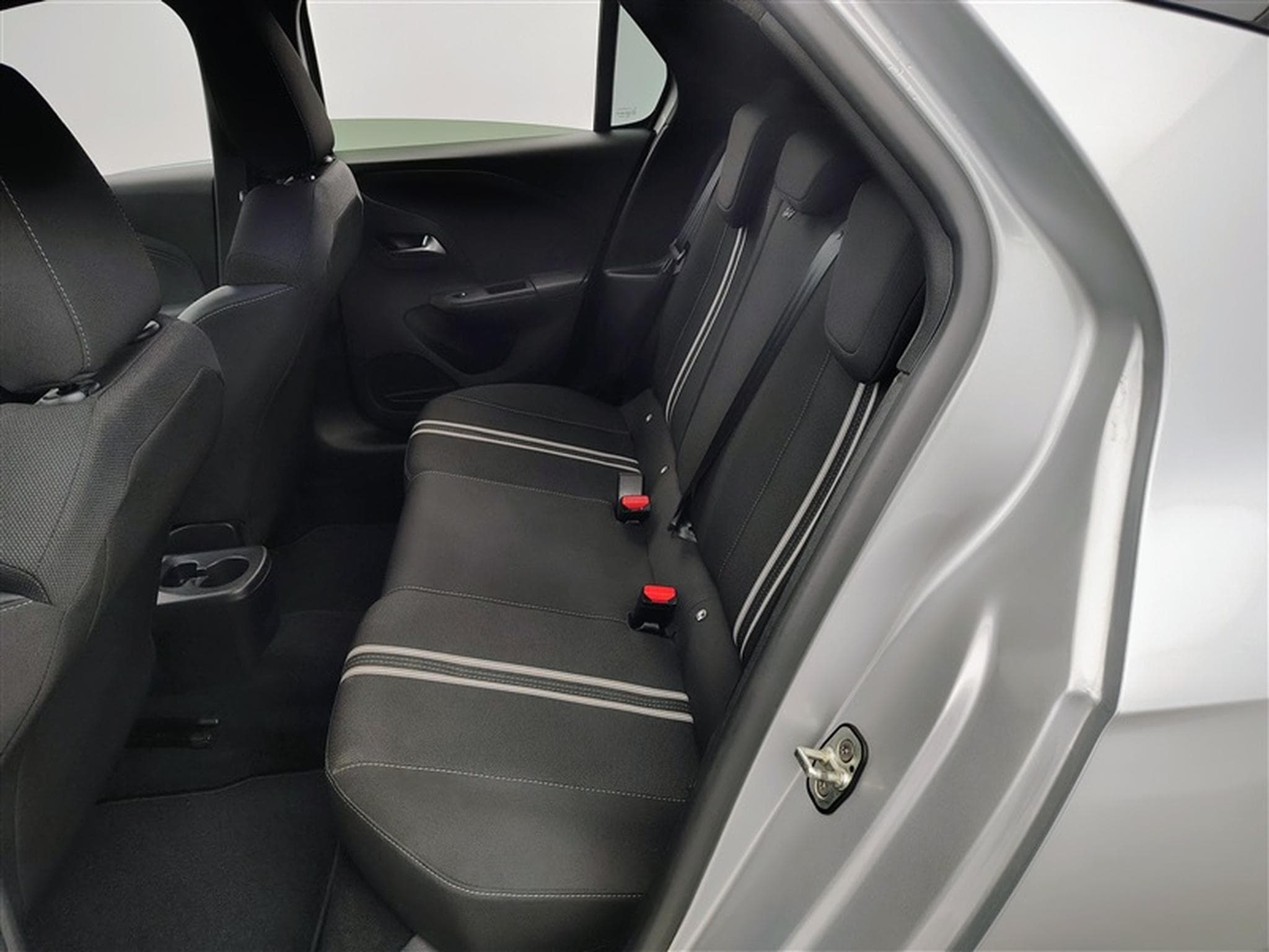 Opel Corsa 1.2 Turbo GS Line CARPLAY / FULL LED / S-CUIR (2024) - Photo 13