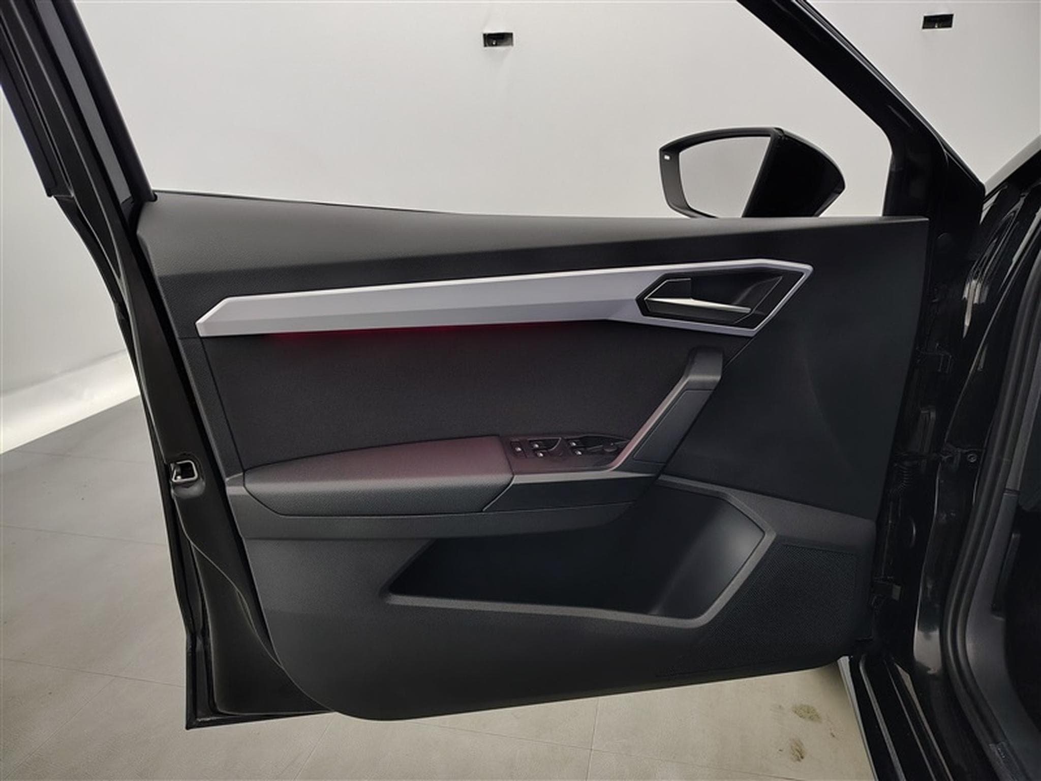 Seat Ibiza 1.0 TSI 95Cv FR CARPLAY / FULL LED / ALU / PDC (2025) - Photo 17