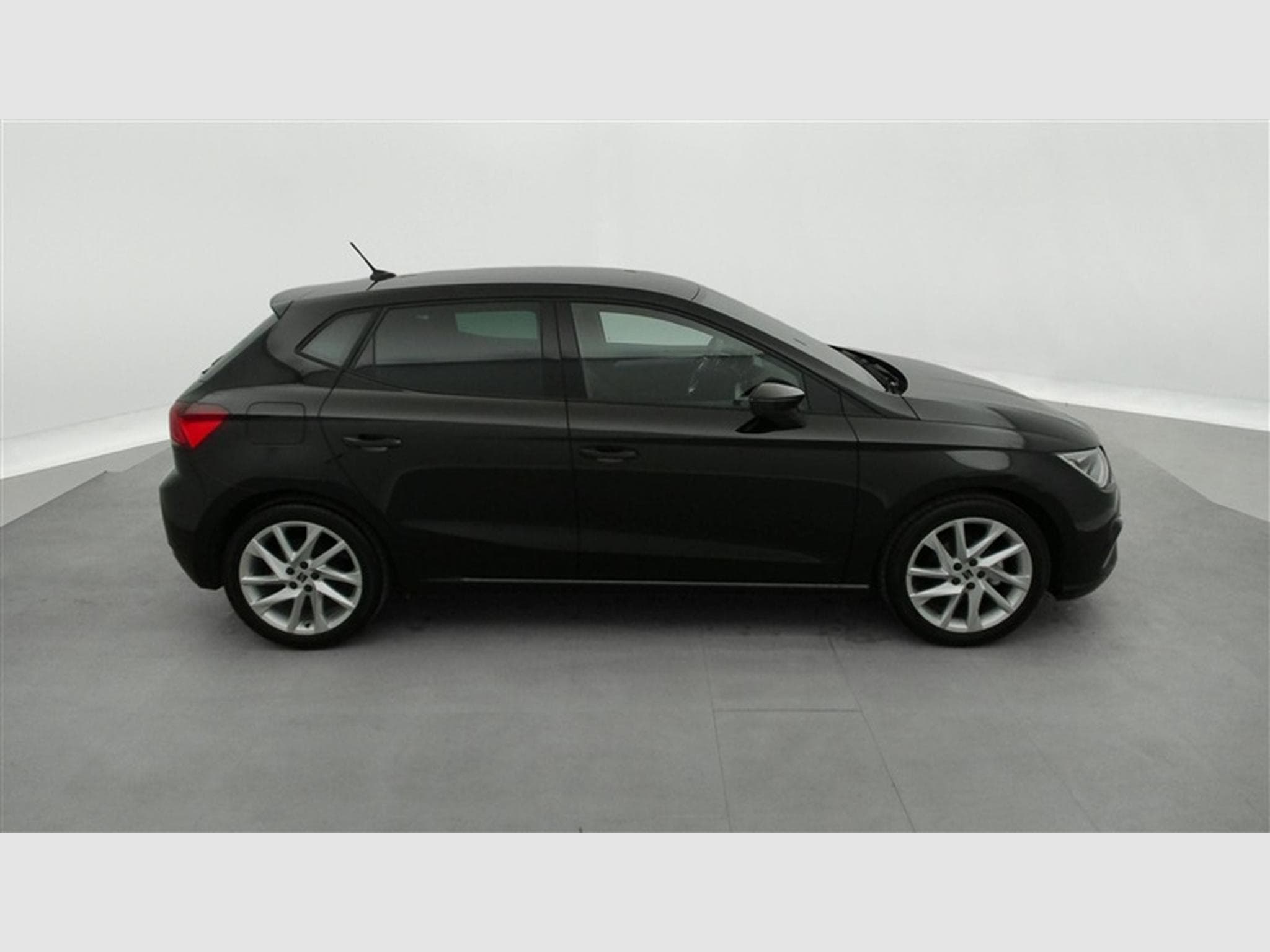 Seat Ibiza 1.0 TSI 95Cv FR CARPLAY / FULL LED / ALU / PDC (2025) - Photo 24