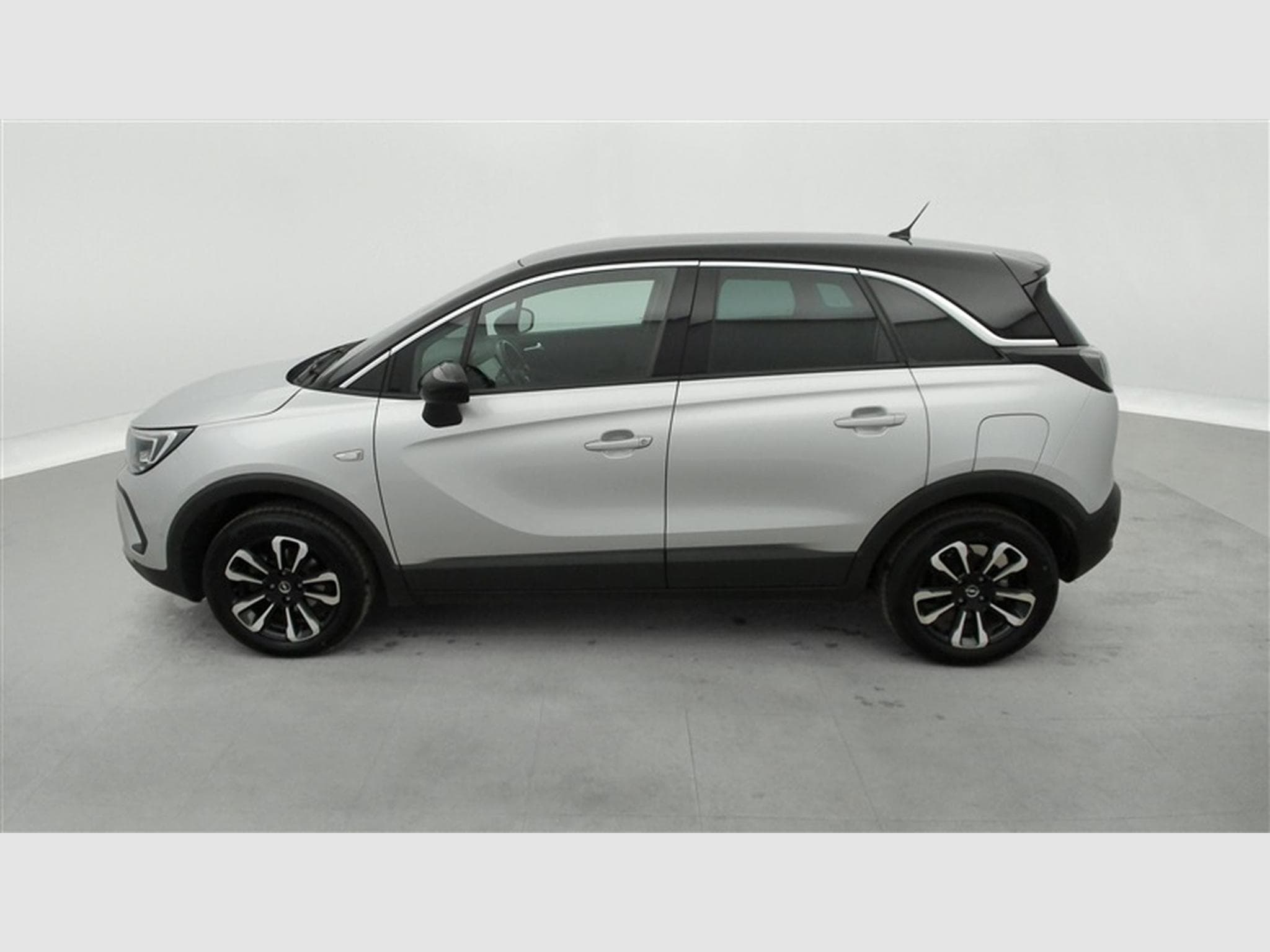 Opel Crossland 1.2 Turbo Ultimate NAVI / FULL LED / PDC AV-AR (2024) - Photo 3