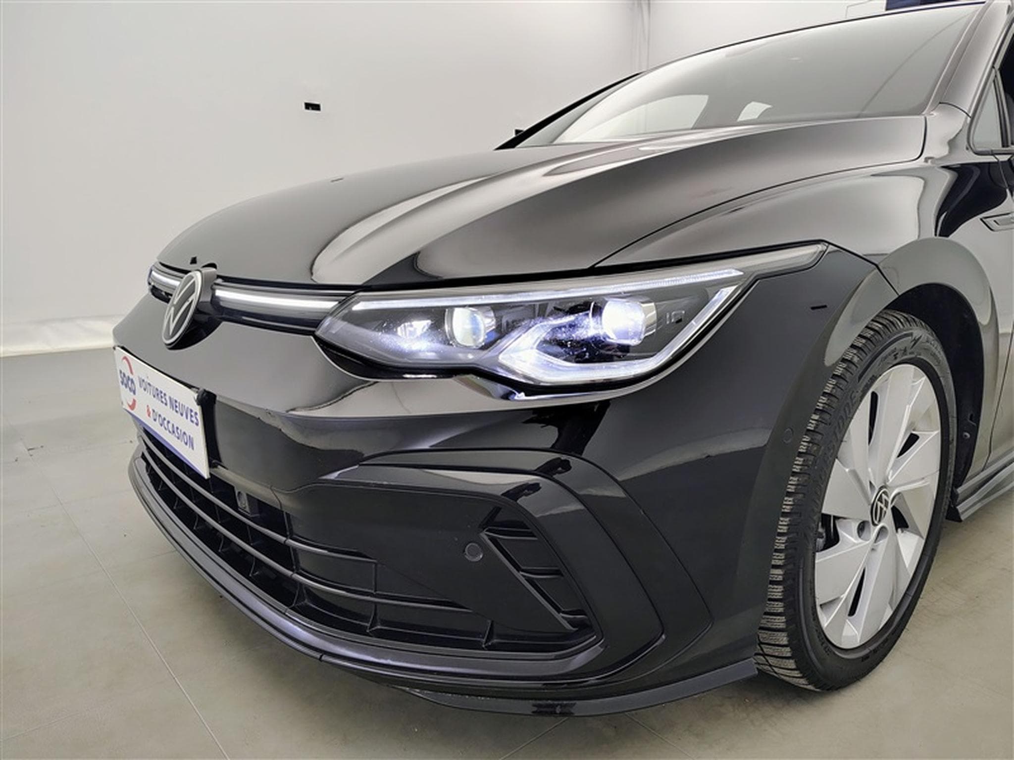 VW Golf 1.5 eTSI 150cv DSG R-Line NAVI / FULL LED / TOIT PANO / CAM (2024) - Photo 15