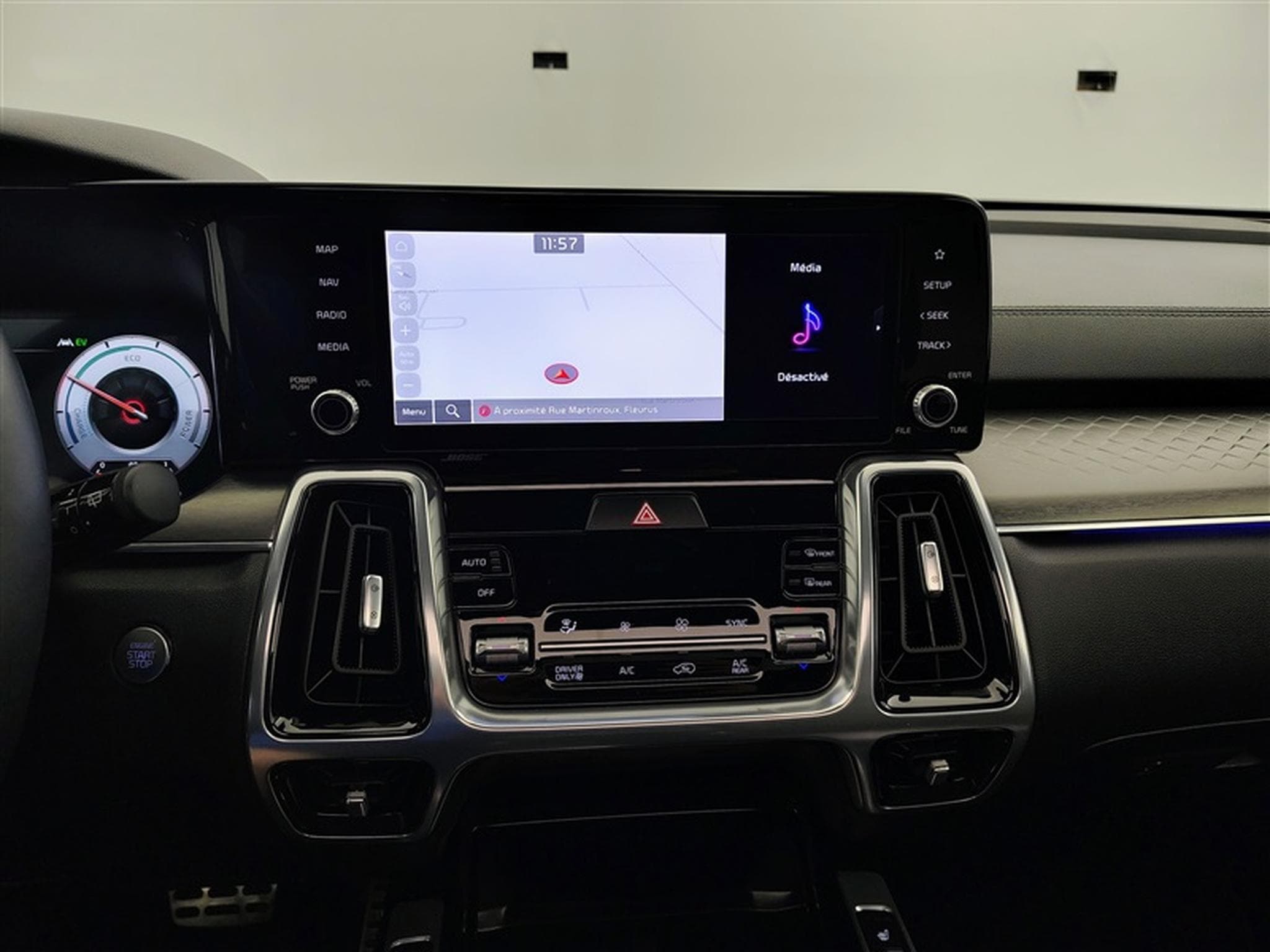 Kia Sorento HEV 1.6 TGI AWD Pulse 7pl CLIM/NAVI/CAMERA (2025) - Photo 11