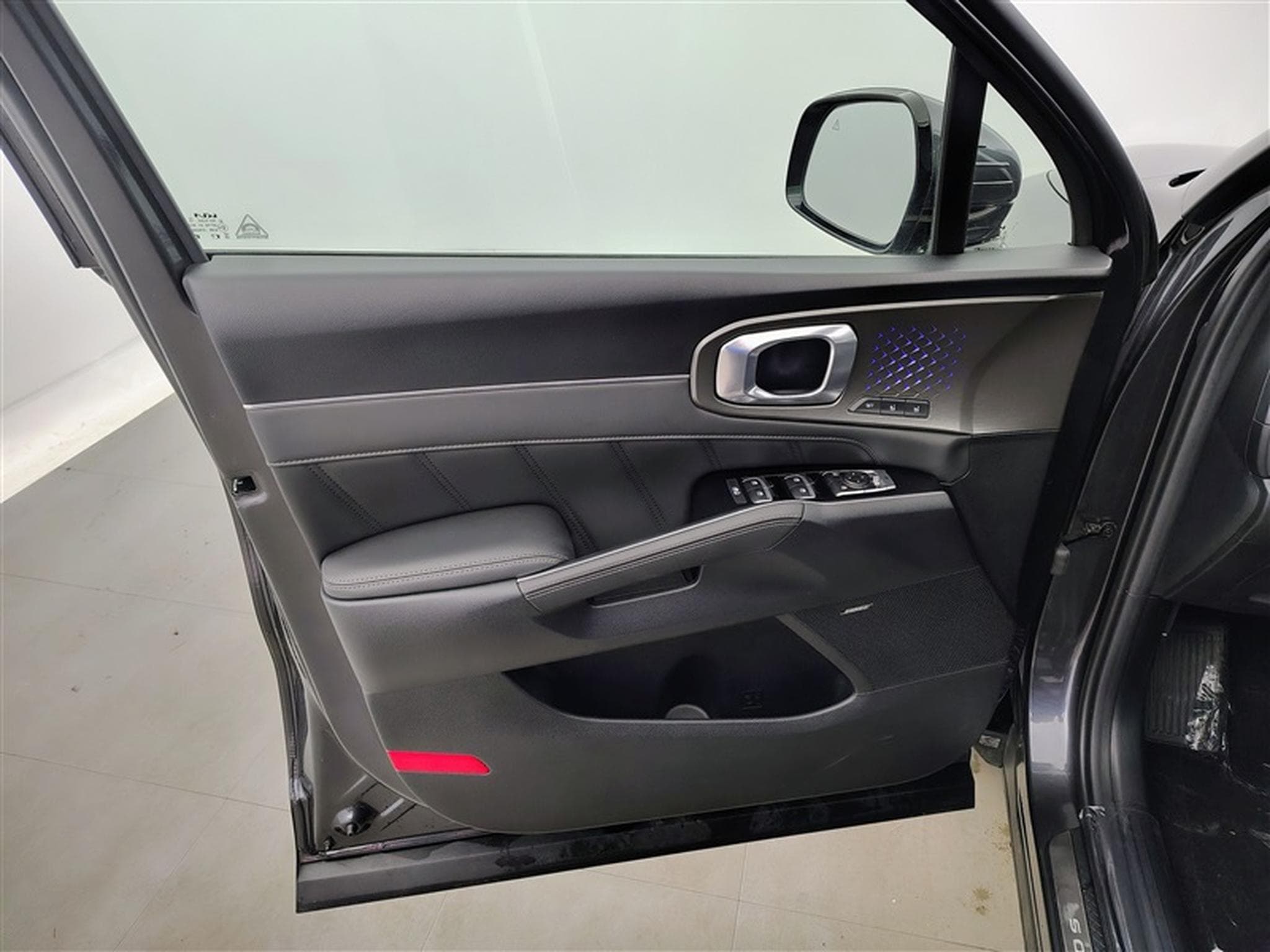 Kia Sorento HEV 1.6 TGI AWD Pulse 7pl CLIM/NAVI/CAMERA (2025) - Photo 17