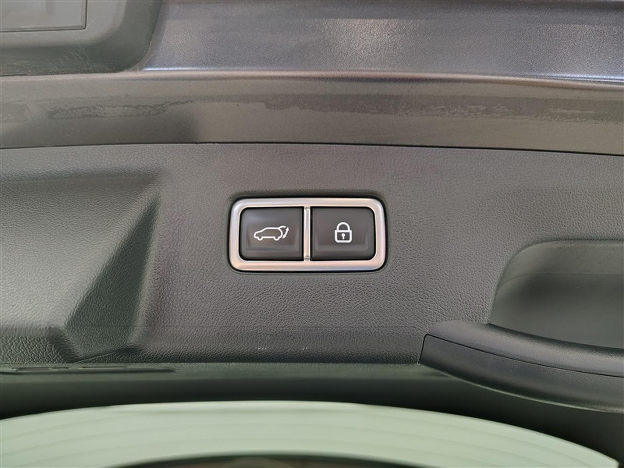 Kia Sorento HEV 1.6 TGI AWD Pulse 7pl CLIM/NAVI/CAMERA (2025) - Photo 20