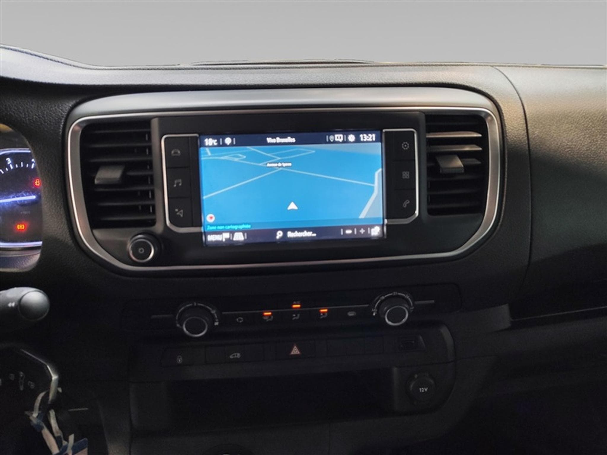 Opel Vivaro 2.0 TD 145cv AUTO L3H1 3pl. NAVI / CARPLAY / CAMERA (2023) - Photo 11