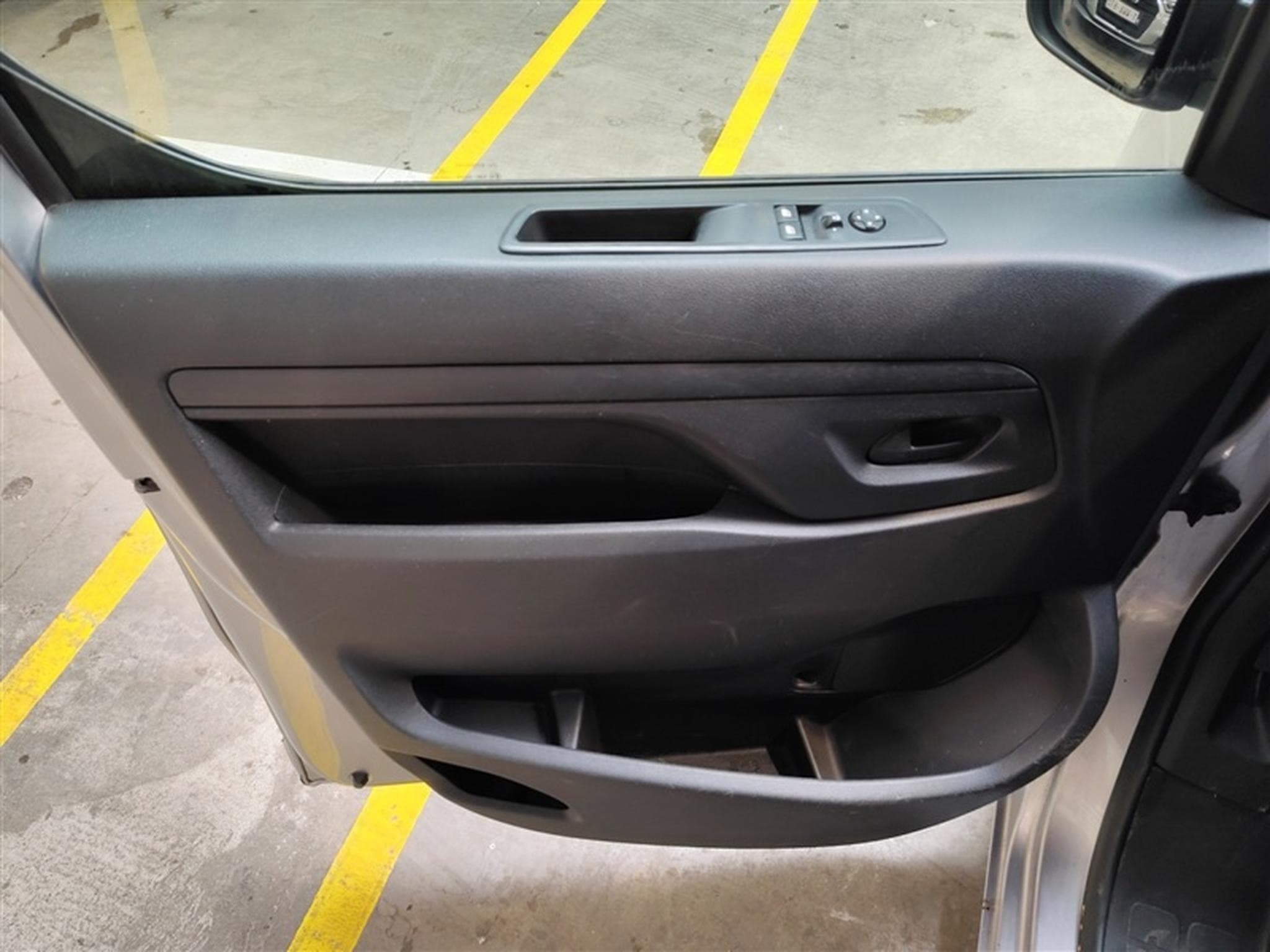 Opel Vivaro 2.0 TD 145cv AUTO L3H1 3pl. NAVI / CARPLAY / CAMERA (2023) - Photo 17