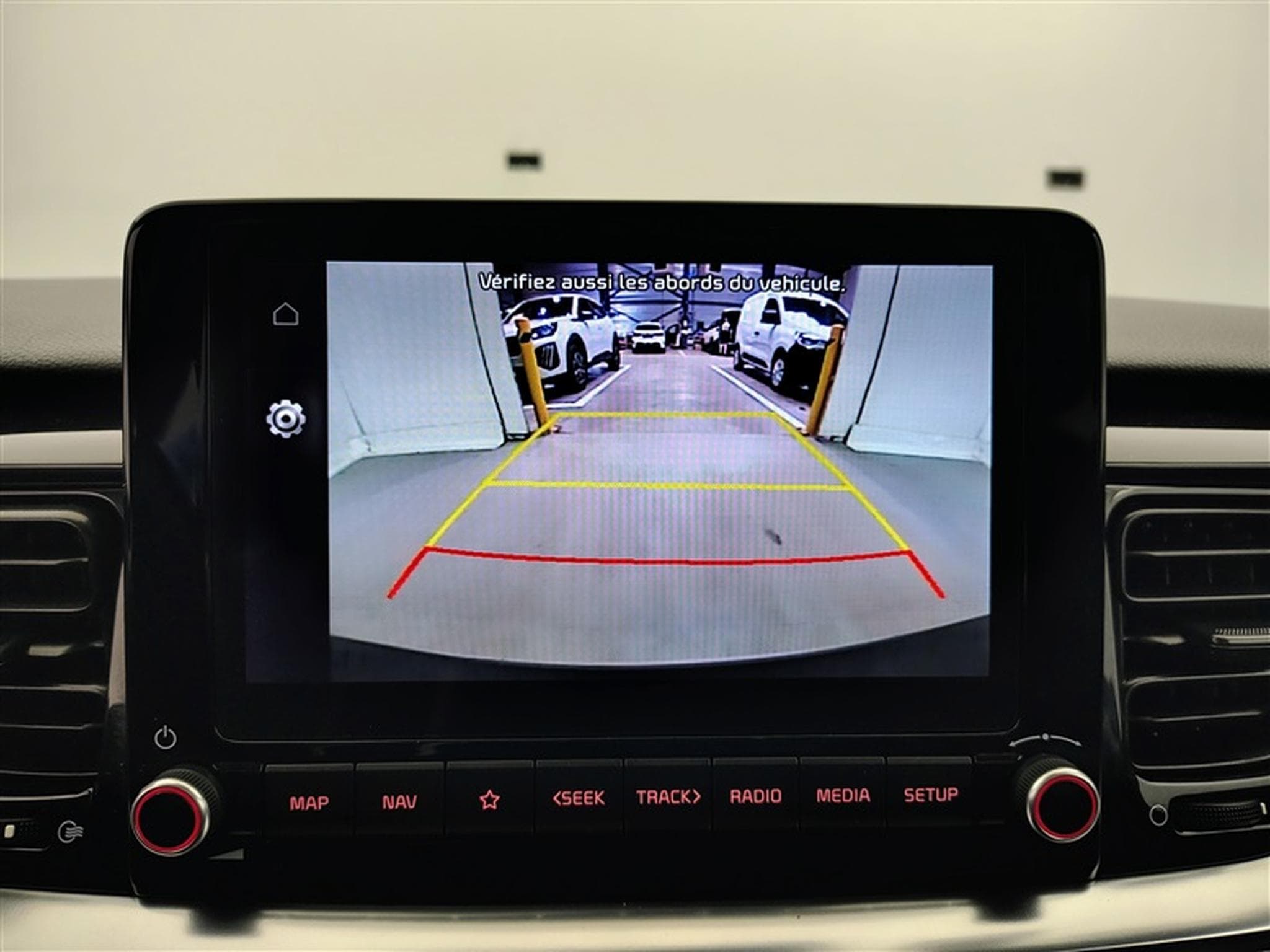 Kia Stonic 1.0 T GT Line ISG Navi/CarPlay/Caméra (2021) - Photo 17