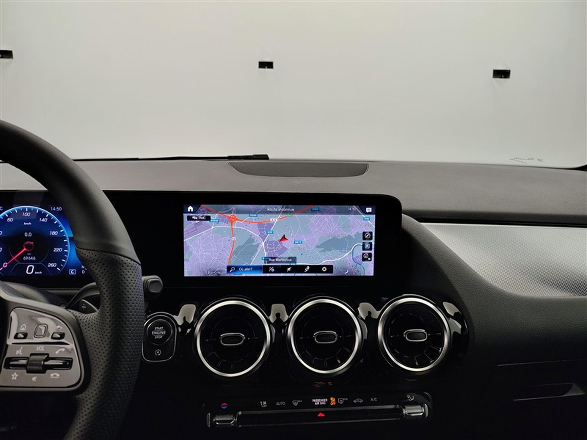 Mercedes B 180 Business Line CAM/CARPLAY/Attache rem (2023) - Photo 11