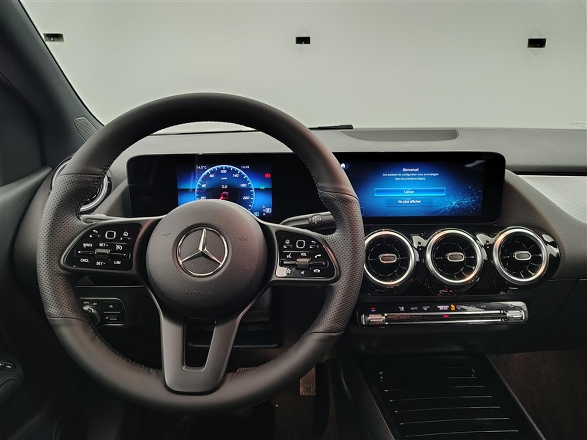 Mercedes B 180 Business Line CAM/CARPLAY/Attache rem (2023) - Photo 9