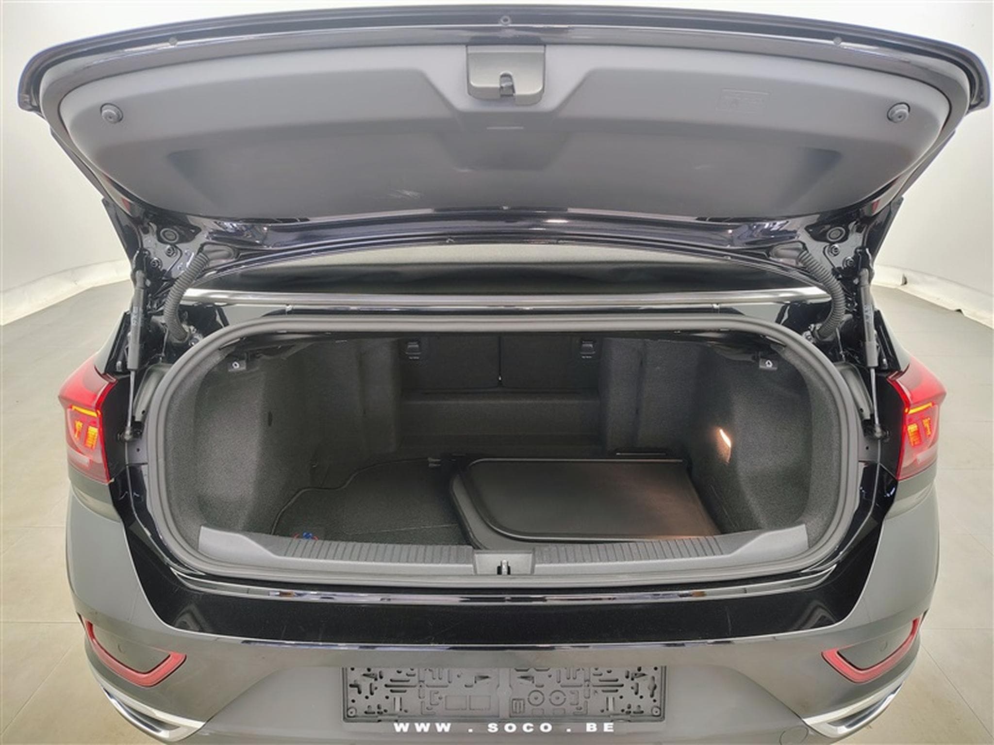VW T-Roc 1.5 TSI ACT Style OPF DSG (2023) - Photo 14